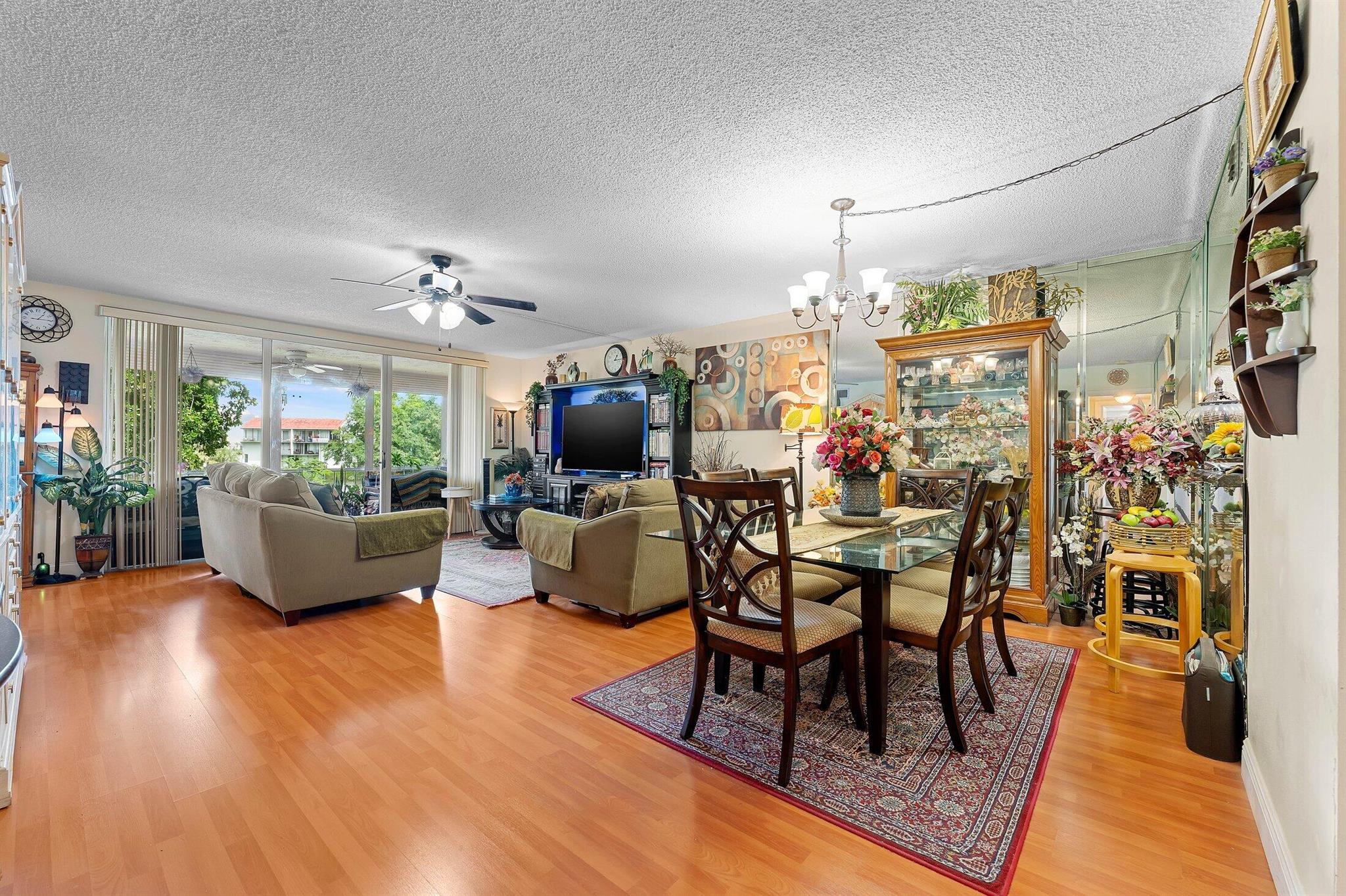 LAKE FOREST CONDO - Residential