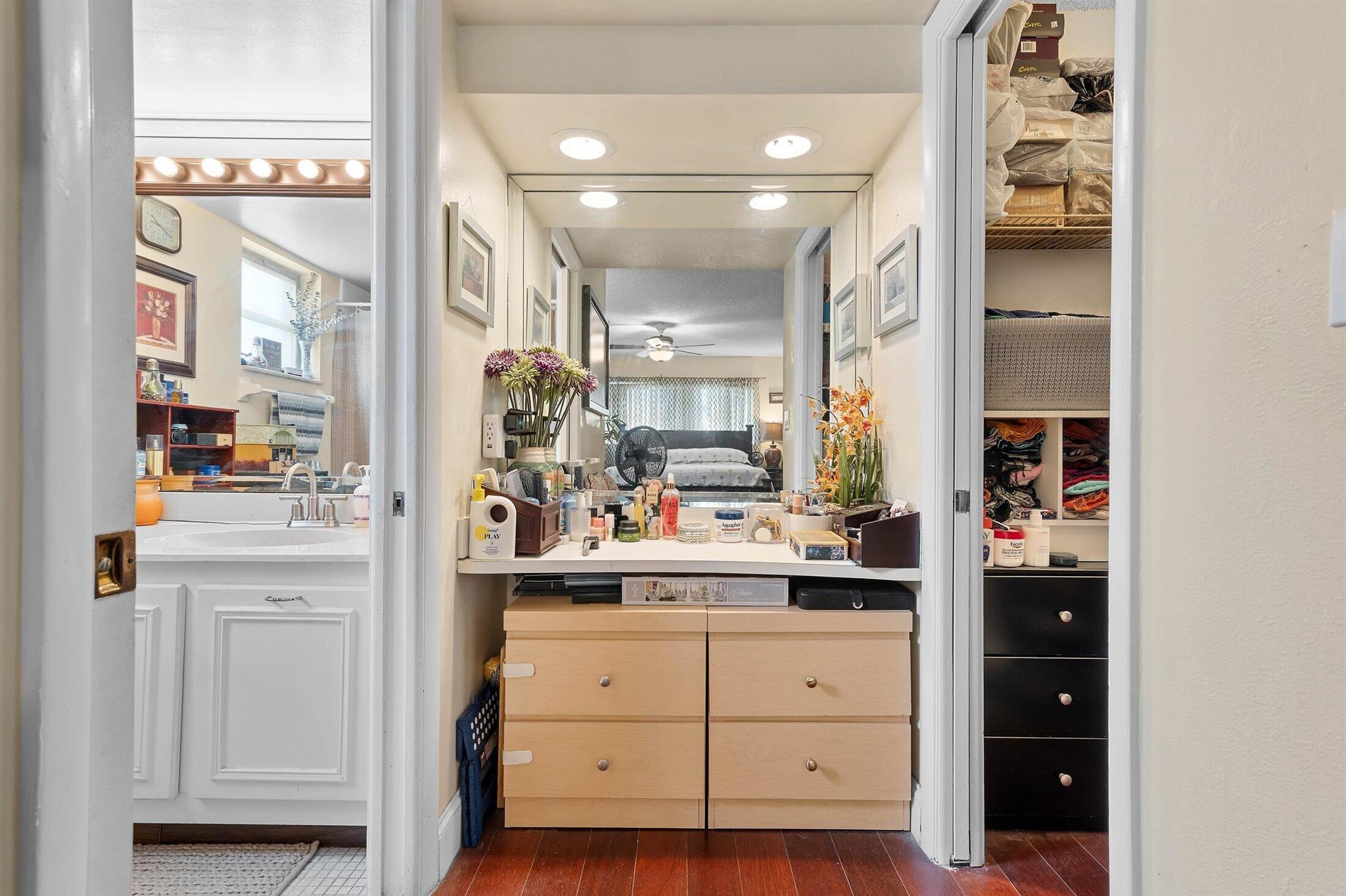 LAKE FOREST CONDO - Residential