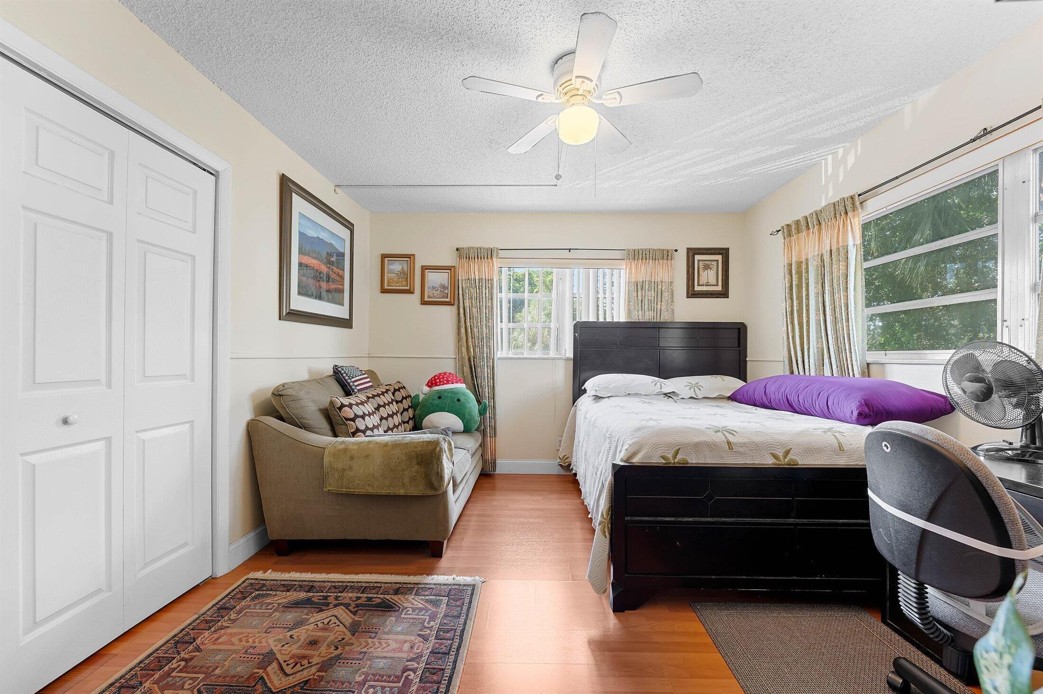 LAKE FOREST CONDO - Residential