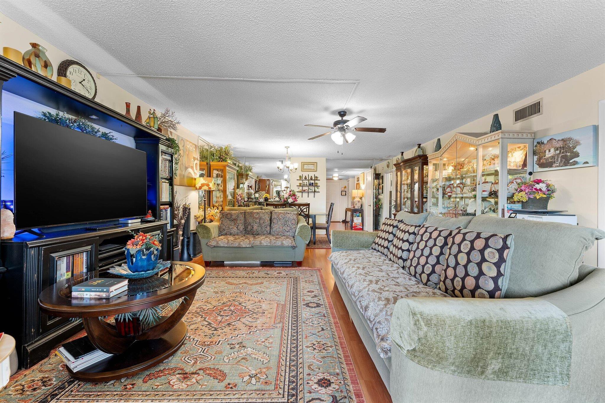 LAKE FOREST CONDO - Residential