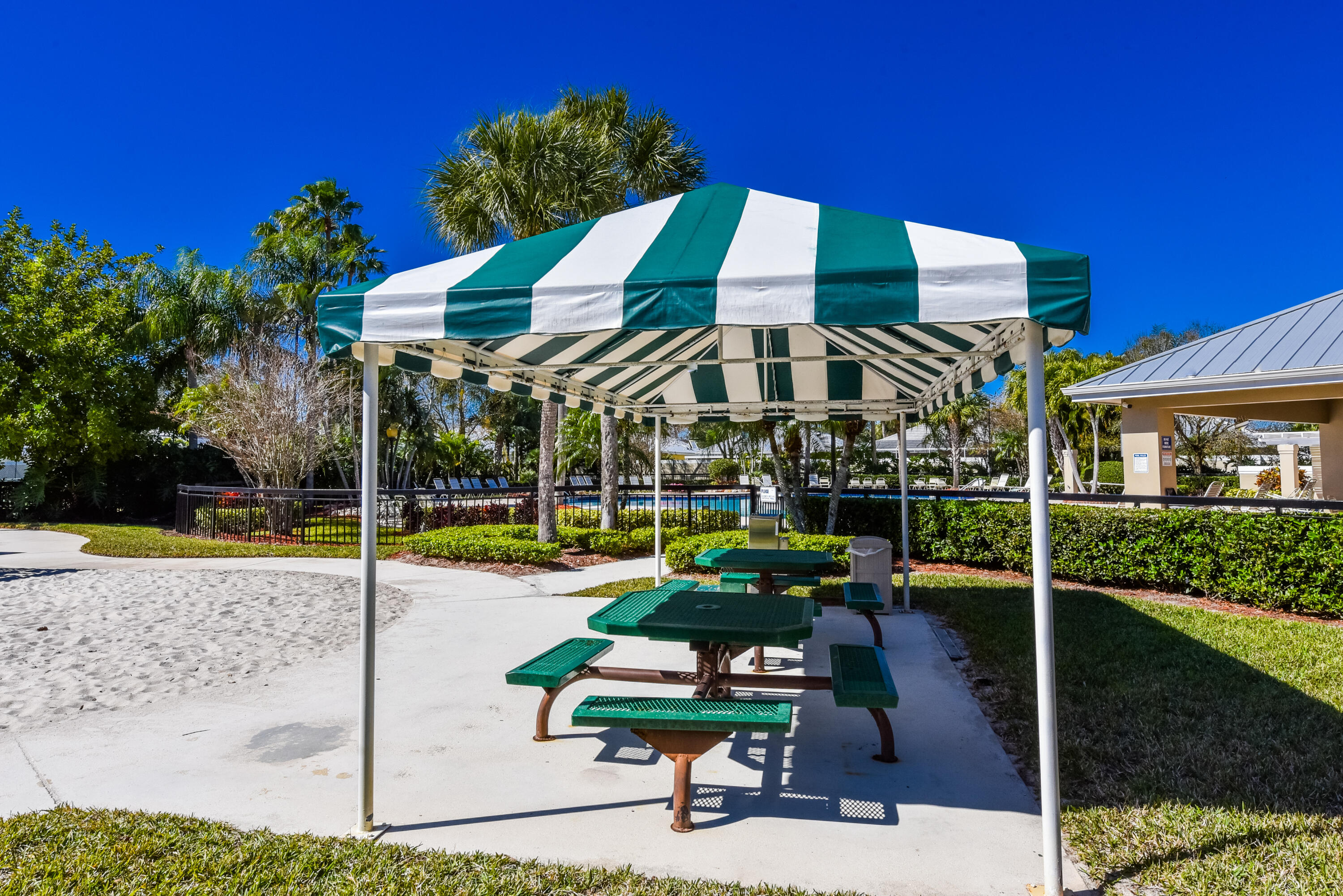 THE MEADOWS AT MARTIN DOWNS - Residential