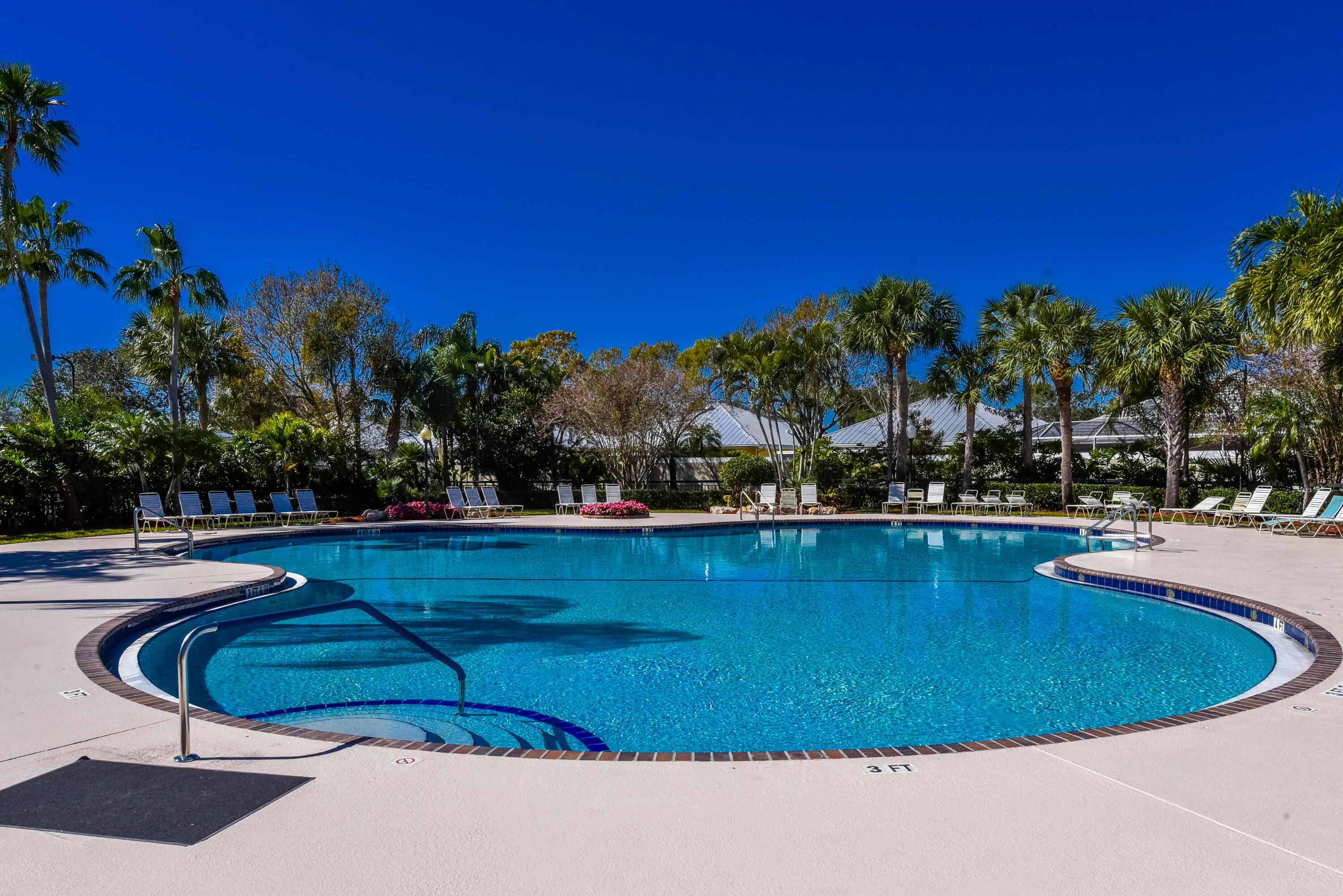 THE MEADOWS AT MARTIN DOWNS - Residential