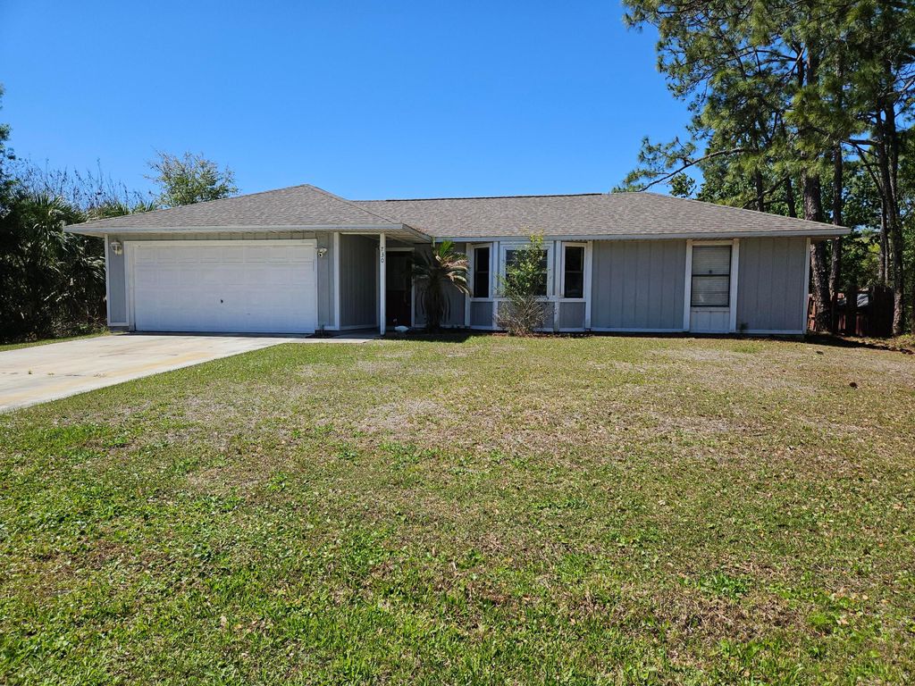 Photo of 730 SW Daniels Ave Avenue SW, Palm Bay, FL 32908 (MLS # B26010417)