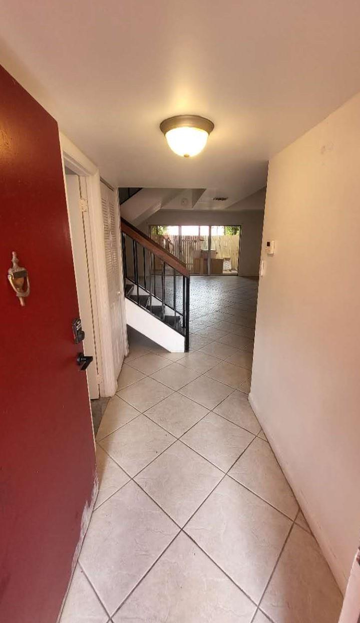 5717 NW 16th St 20