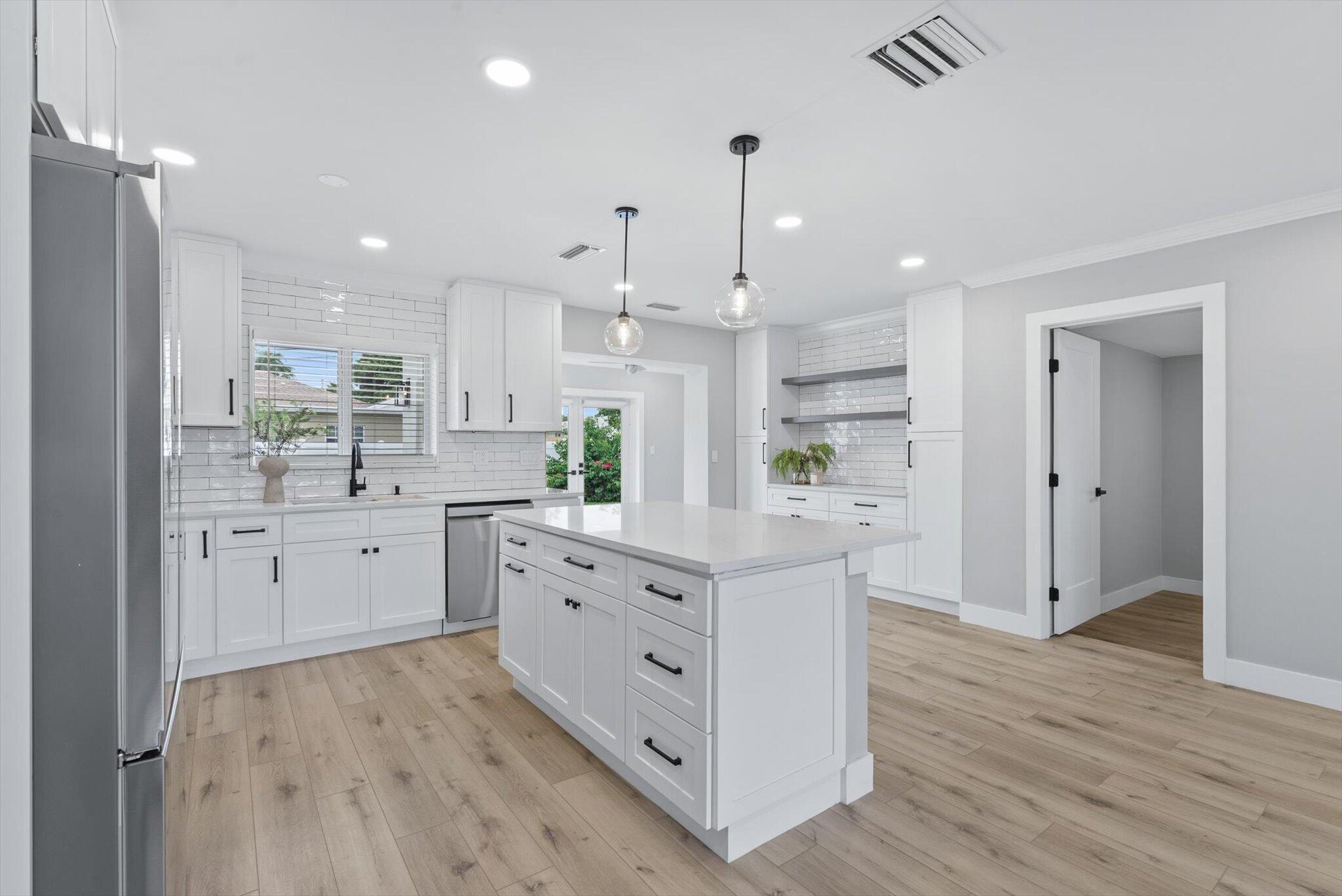 Properties | Stephanie Kaufman 2775 NE 5TH Avenue