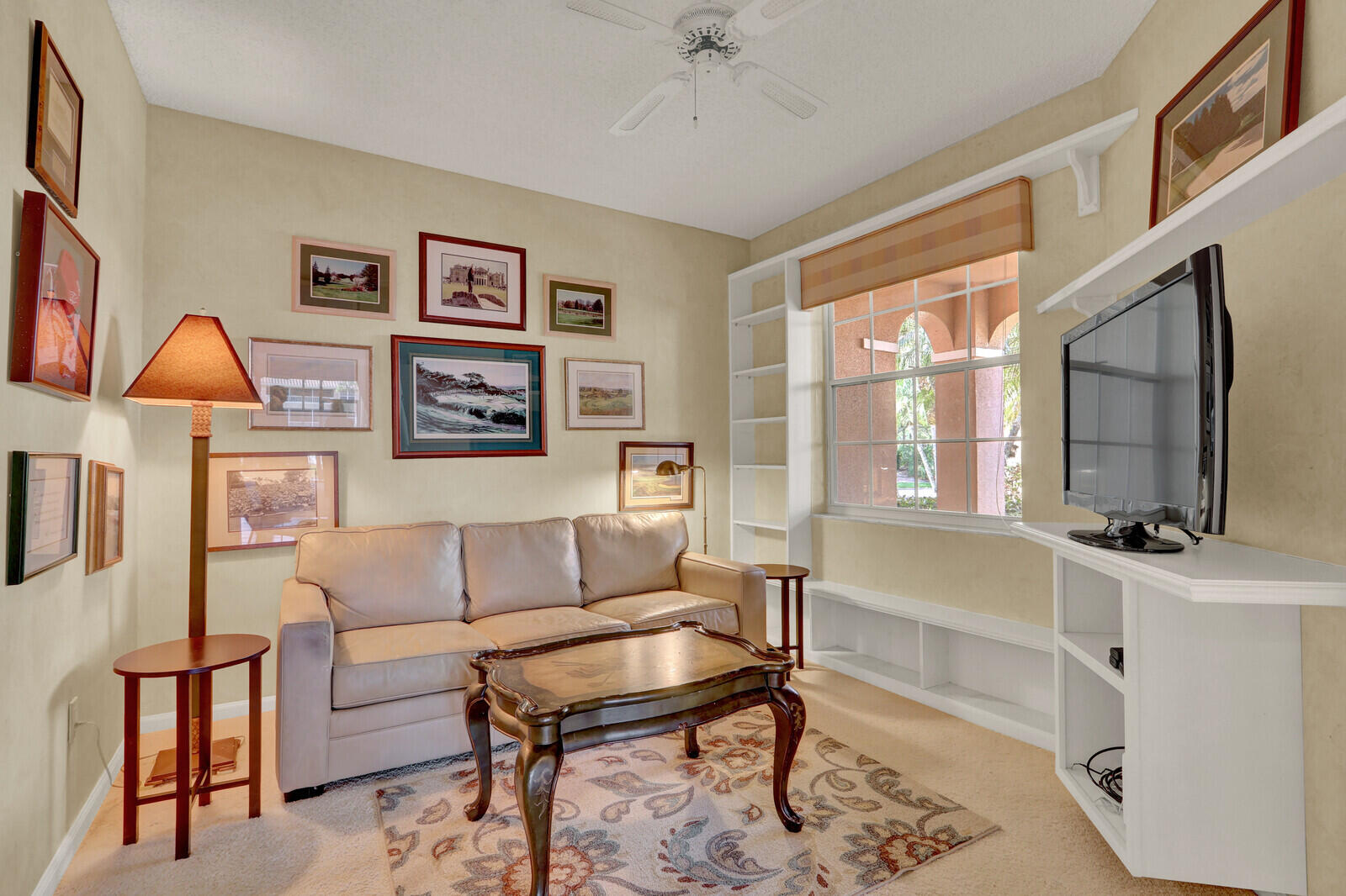 LEGENDS CONDO - Residential