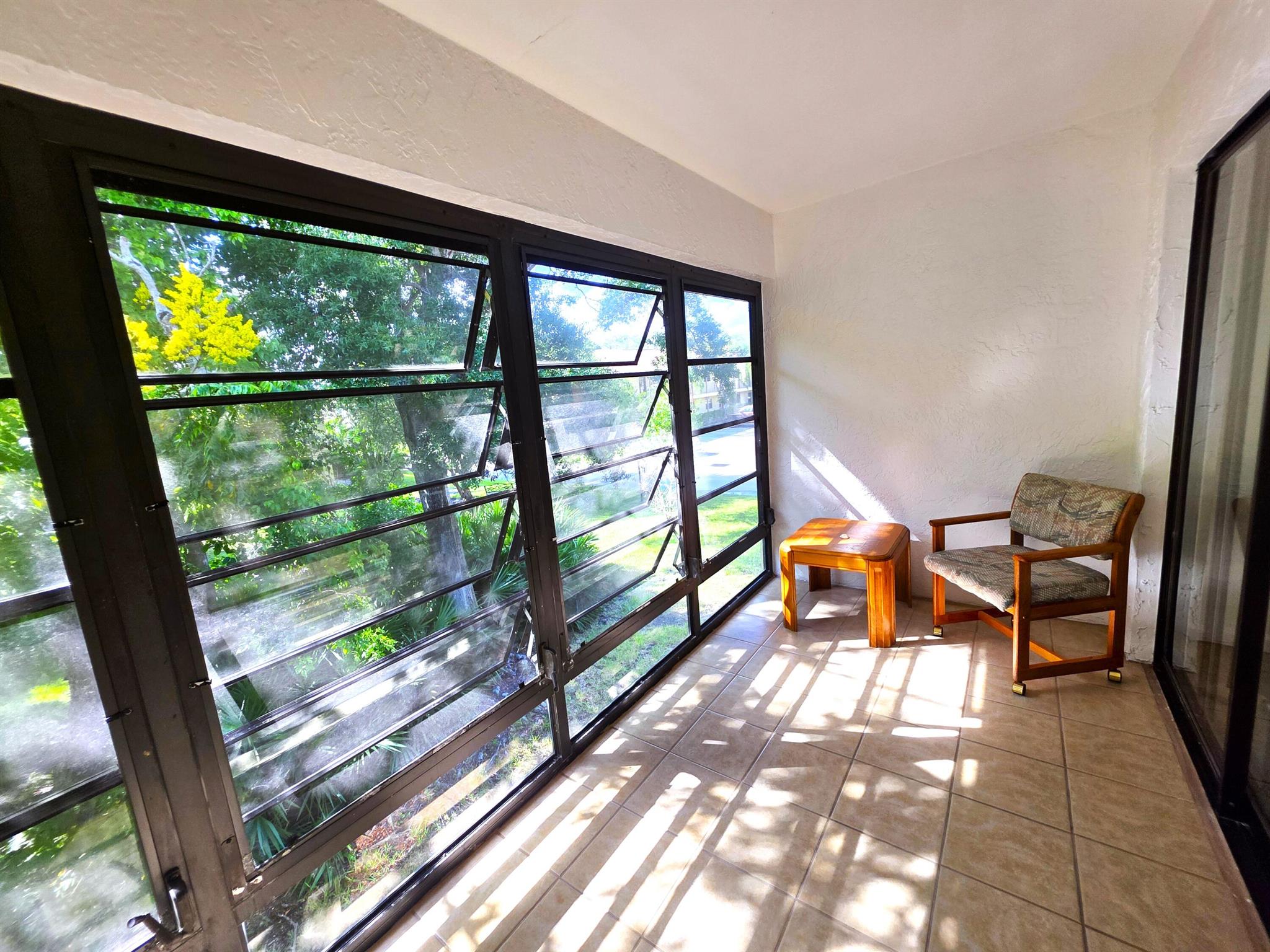 OAK PARK TERRACE UNITS 1- - Residential Lease