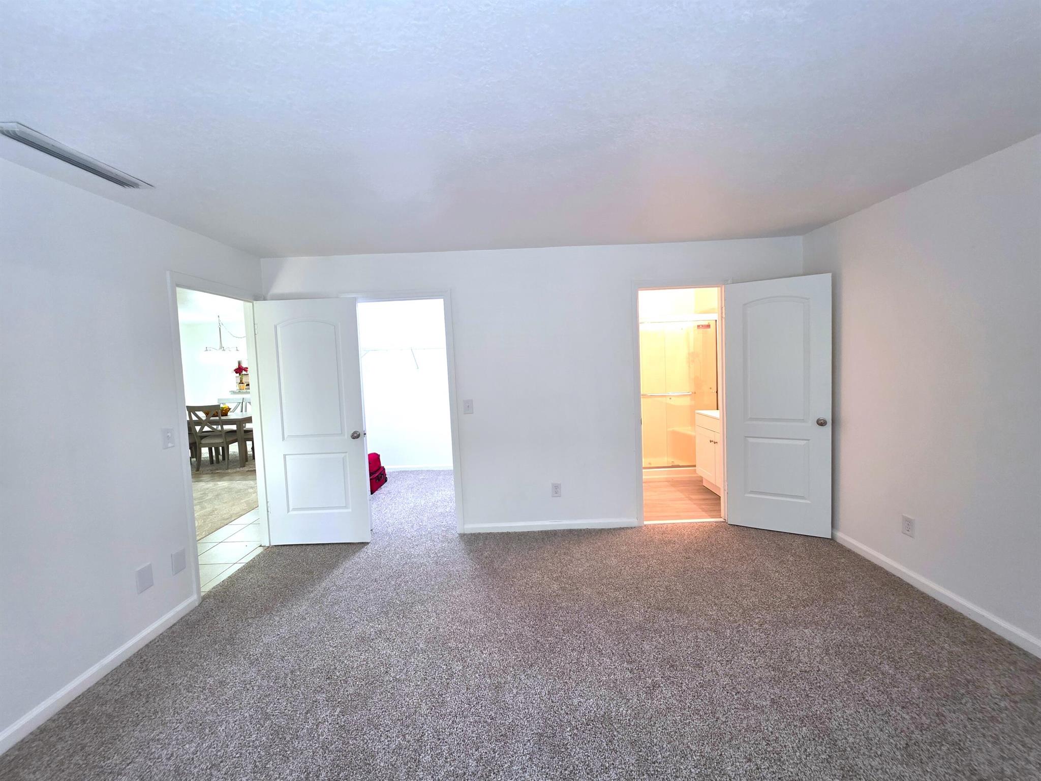 OAK PARK TERRACE UNITS 1- - Residential Lease