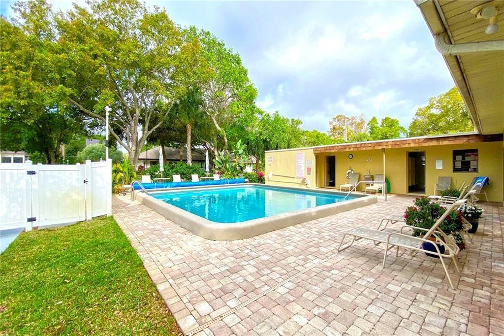 OAK PARK TERRACE UNITS 1- - Residential Lease