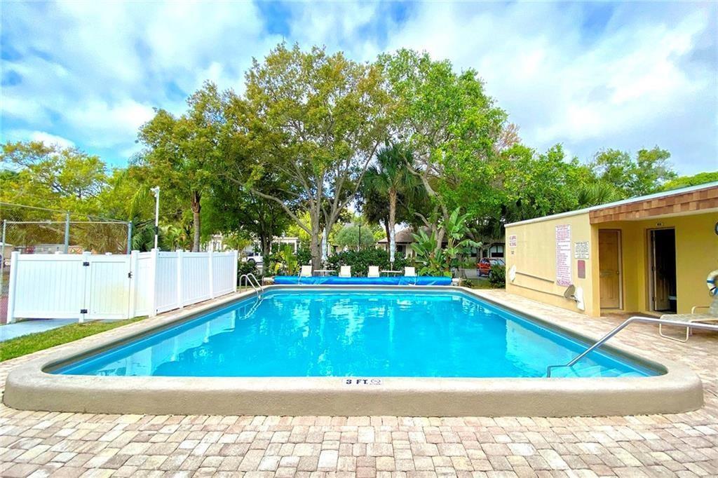 OAK PARK TERRACE UNITS 1- - Residential Lease