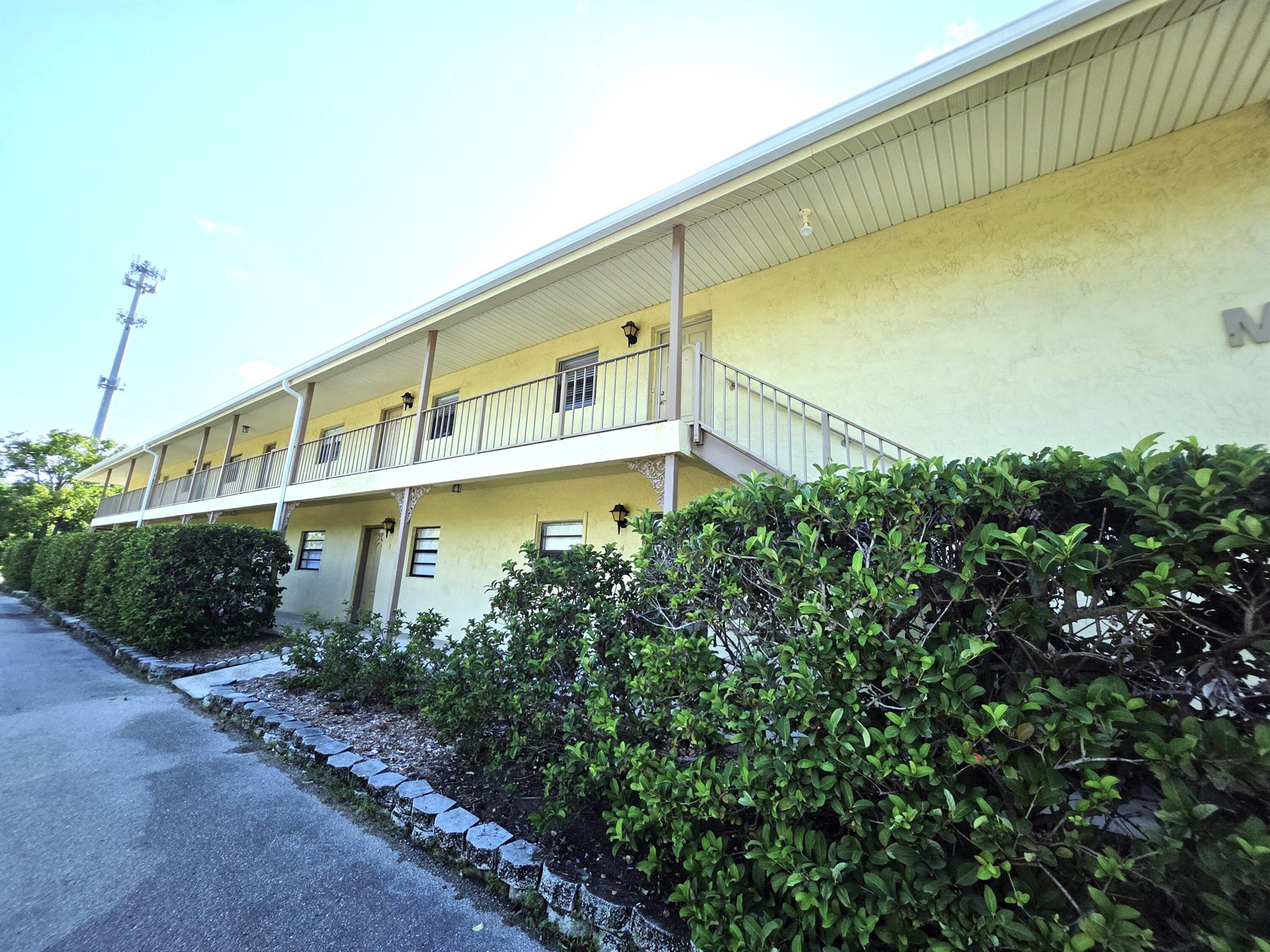 OAK PARK TERRACE UNITS 1- - Residential Lease