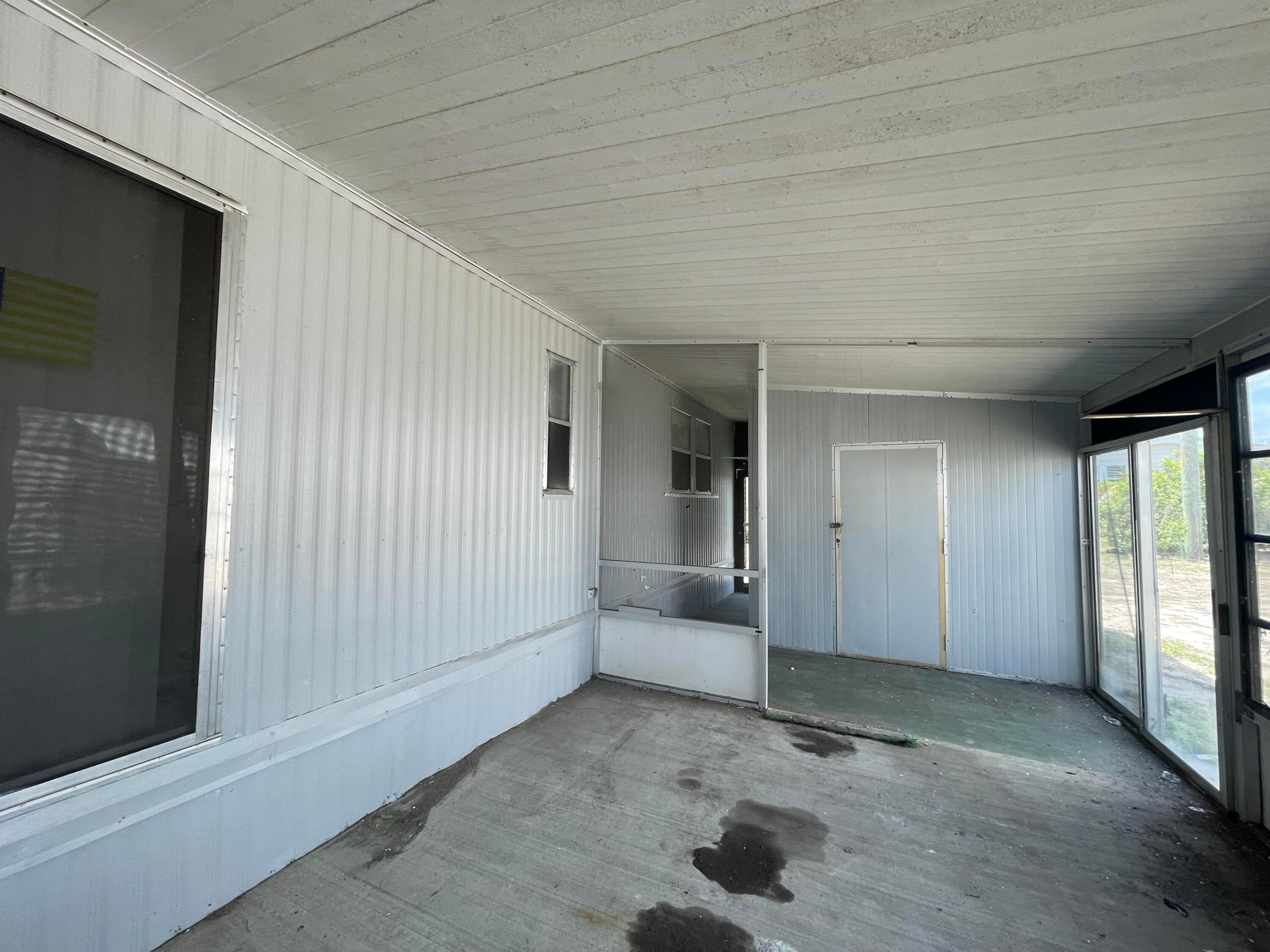 RIDGEWAY - Residential Lease