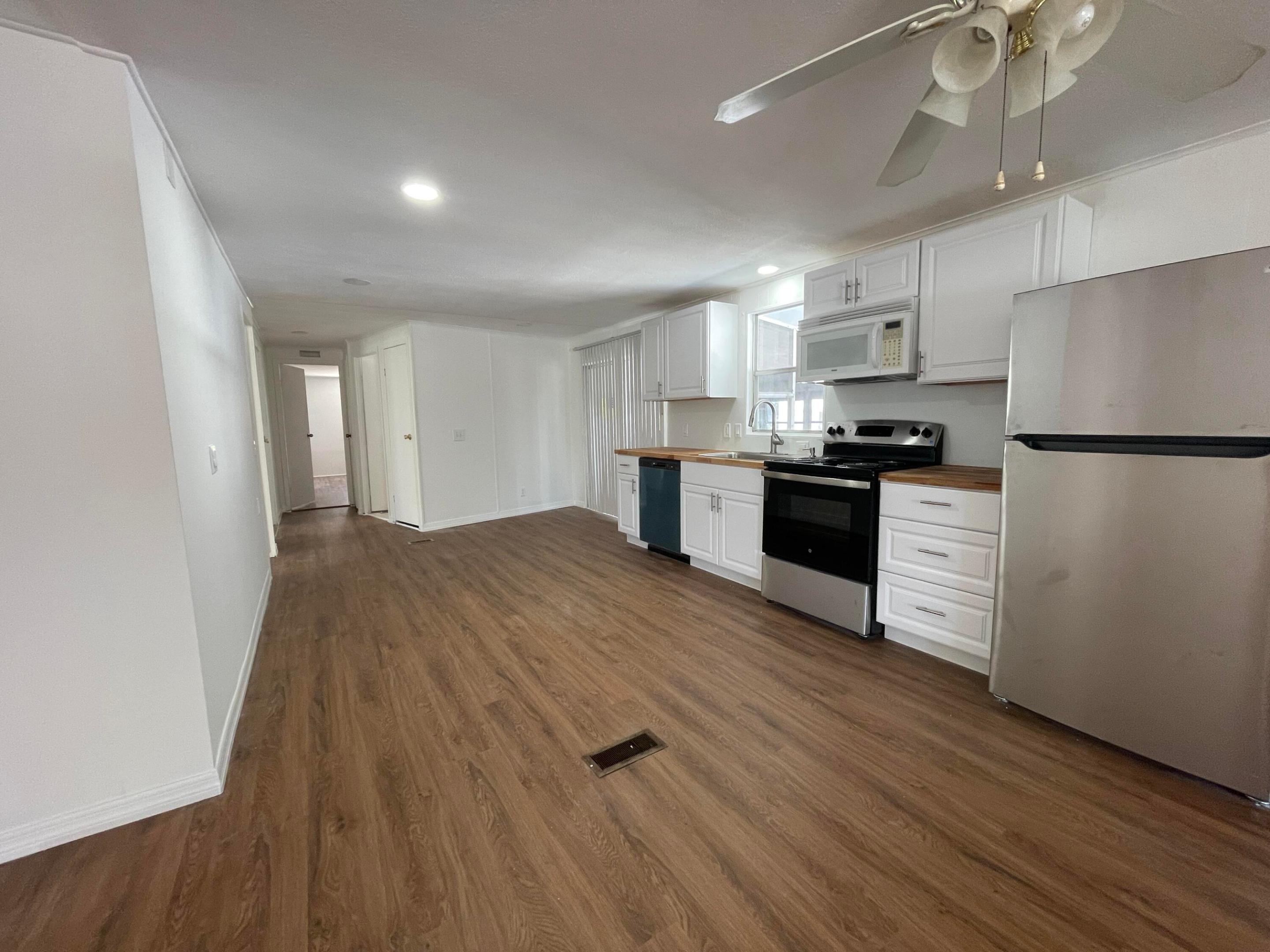 RIDGEWAY - Residential Lease