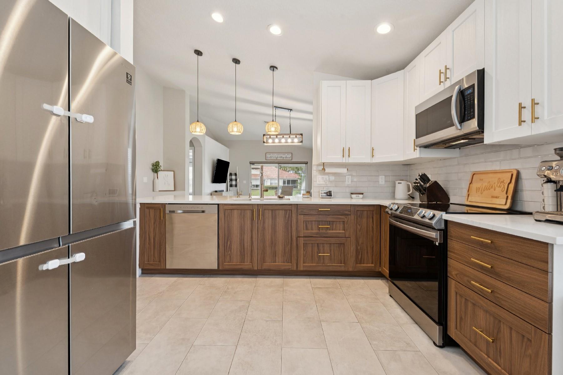 5076 N La Sedona Cir, Delray Beach, FL, 33484/$459,900 3 5076 N La Sedona Cir
