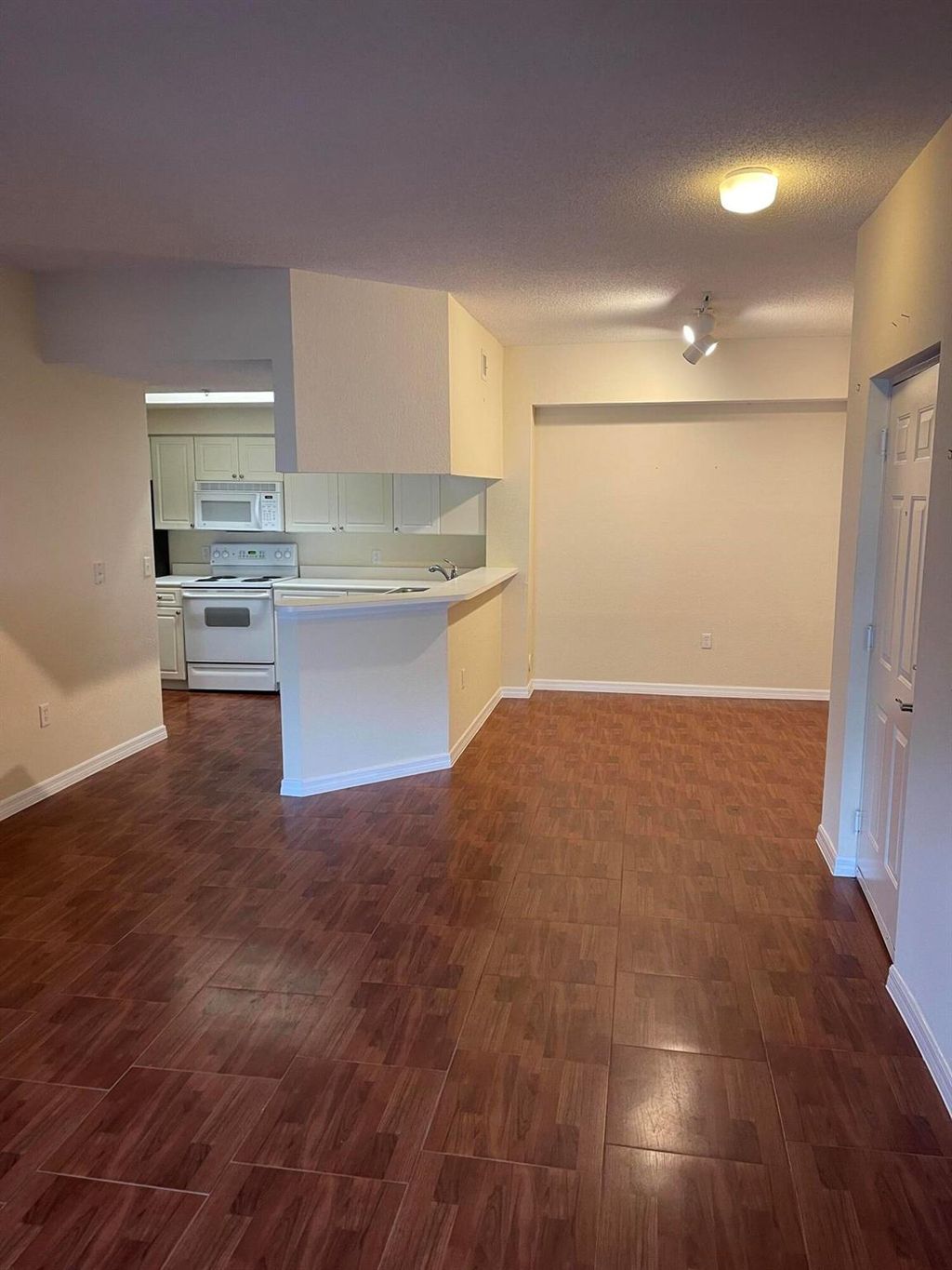 Photo of 3022 Alcazar Place #101, Palm Beach Gardens, FL 33410 (MLS # R10933418)