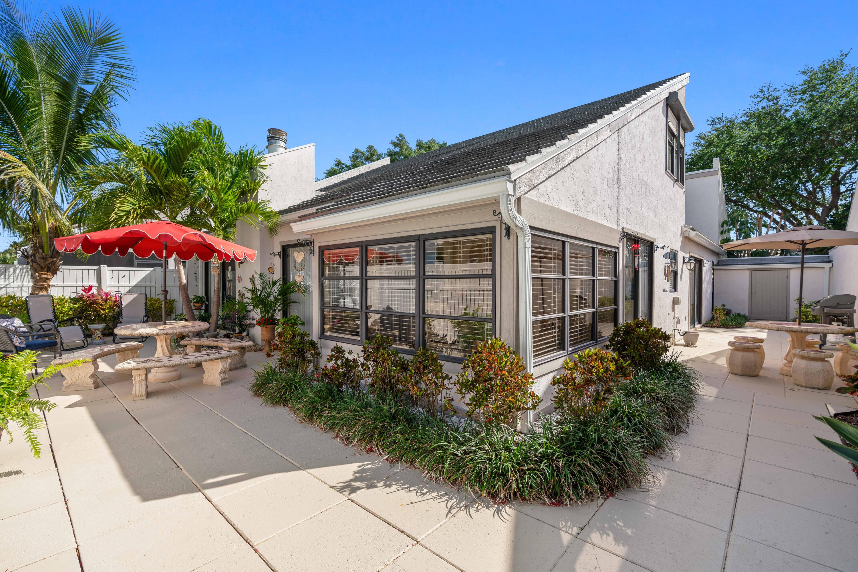 GREENS CAY OF JONATHANS L - Residential