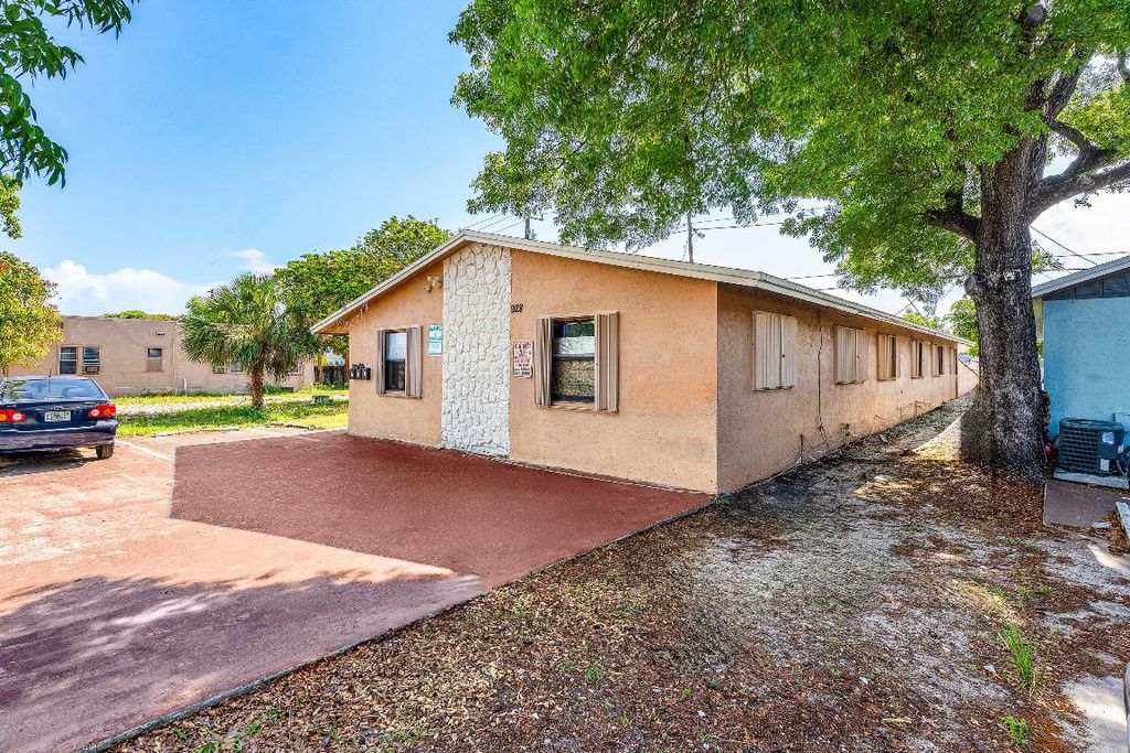 Photo of 928 S H Street #1, Lake Worth Beach, FL 33460 (MLS # R11094596)