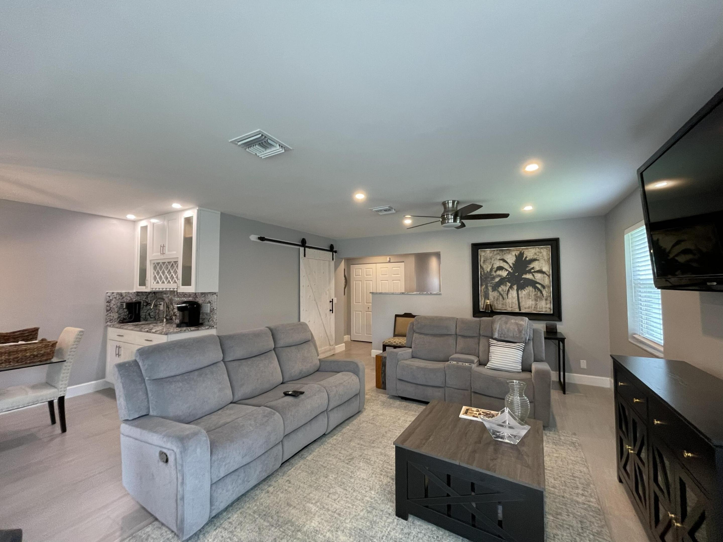 222 SE 3RD Street