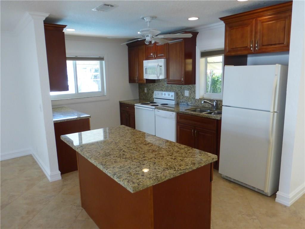 Poinciana Park Rep Lts 11 - Residential