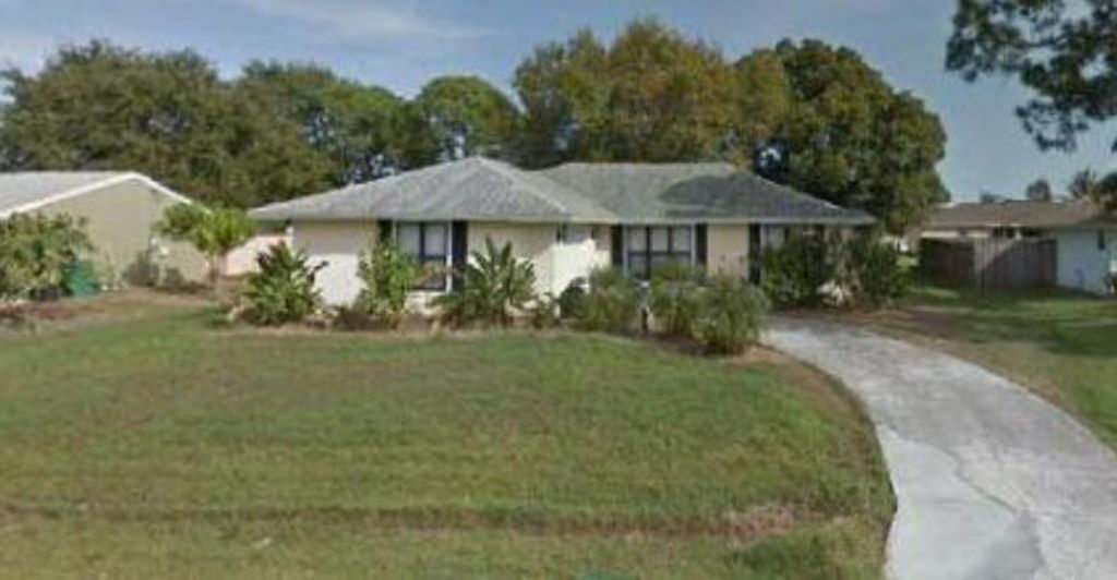 Photo of 1731 SE Lorraine Street, Port Saint Lucie, FL 34953 (MLS # R11146333)