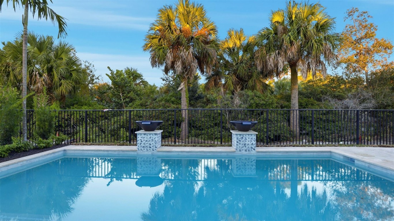 13270 Artisan Circle