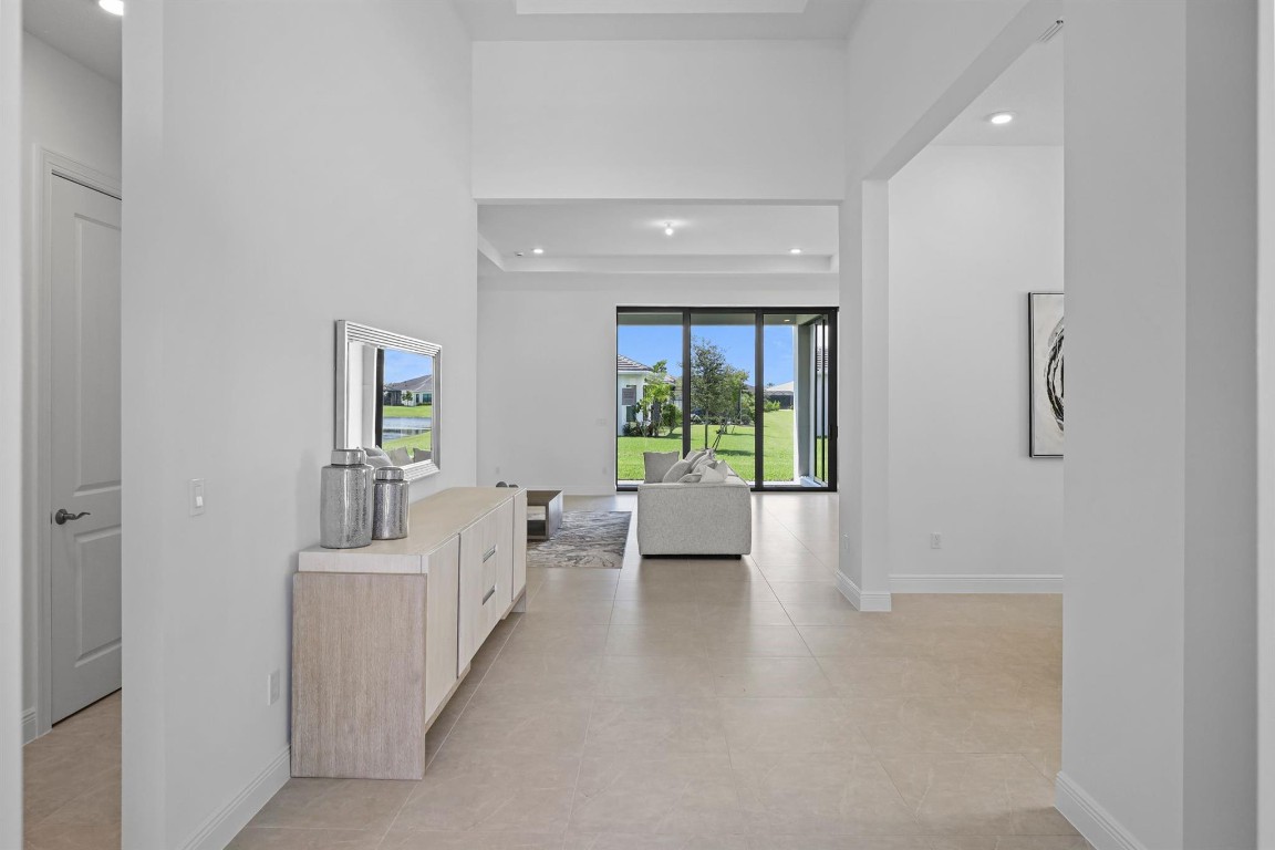 CRESSWIND PALM BEACH - Residential