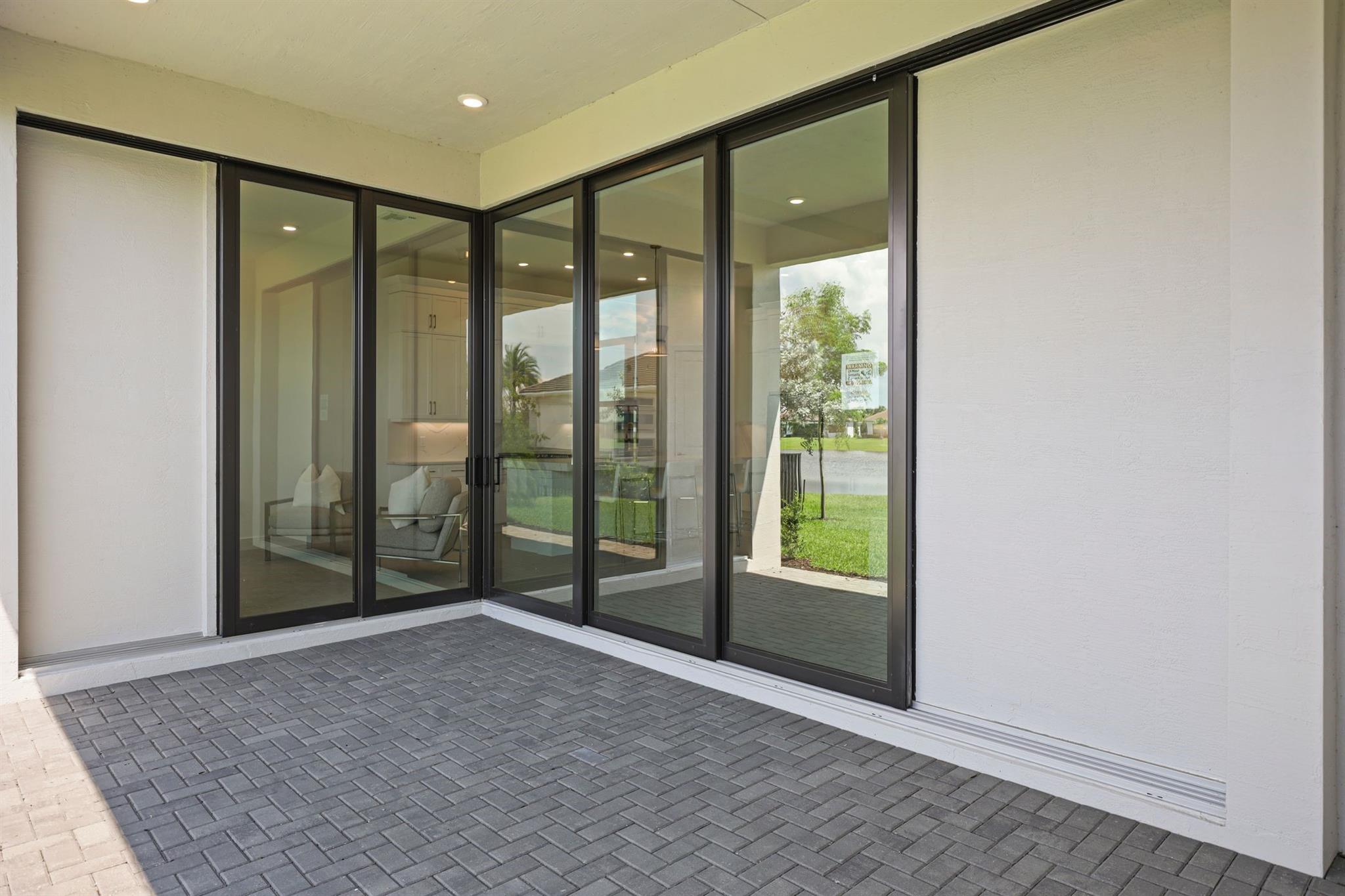 CRESSWIND PALM BEACH - Residential