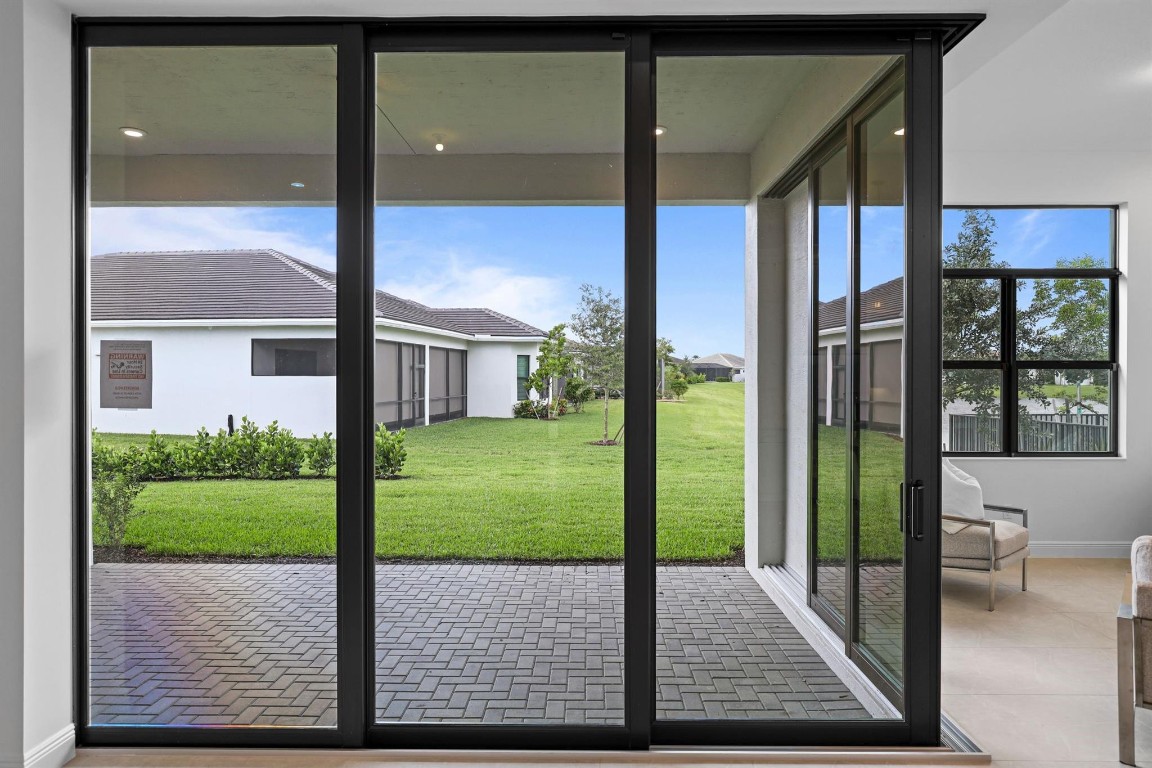 CRESSWIND PALM BEACH - Residential