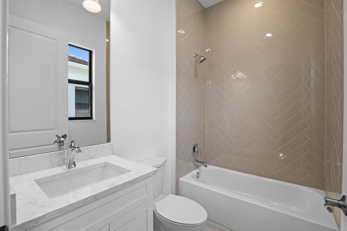 CRESSWIND PALM BEACH - Residential