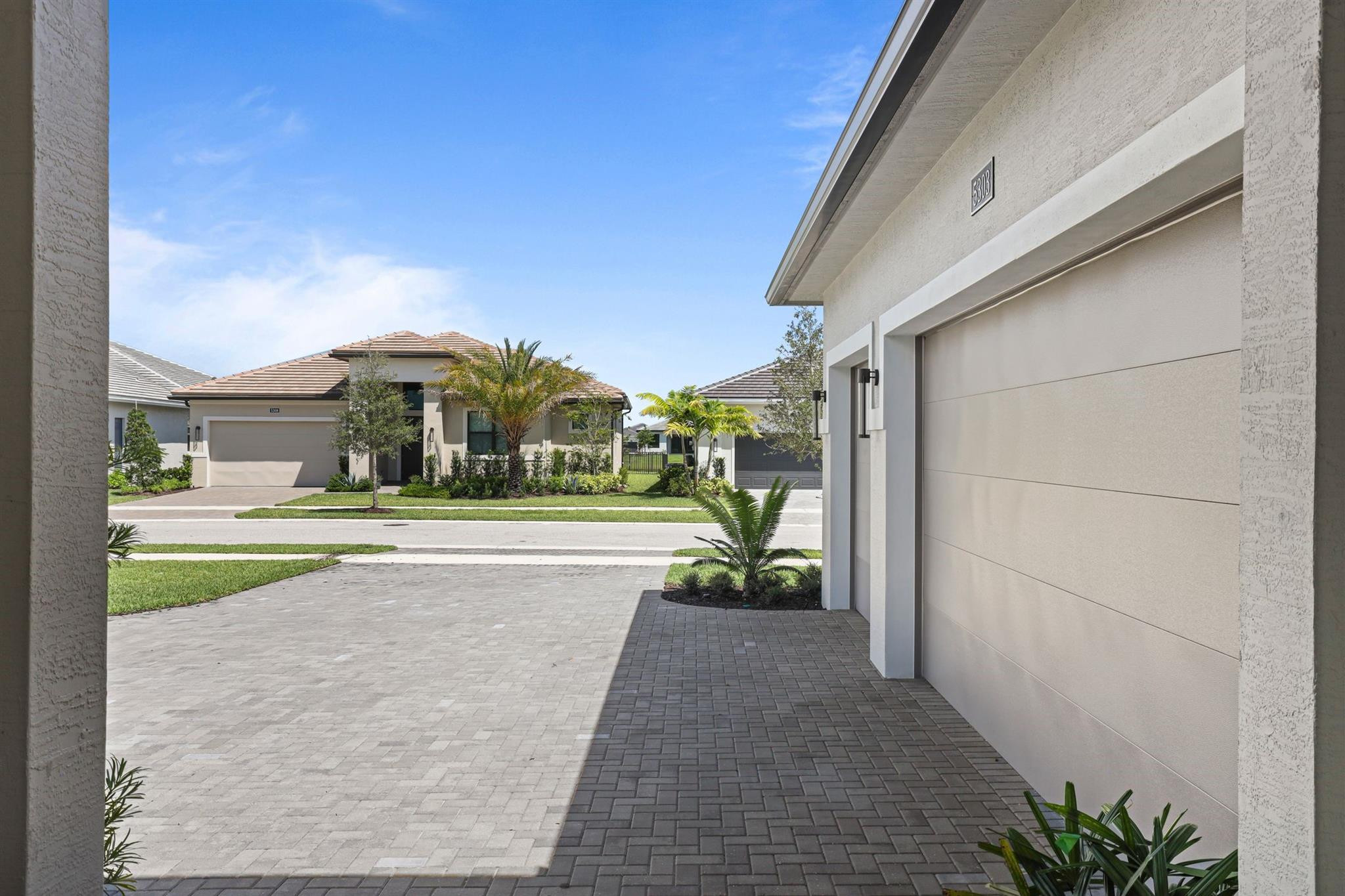 5303 Saint Armands Way