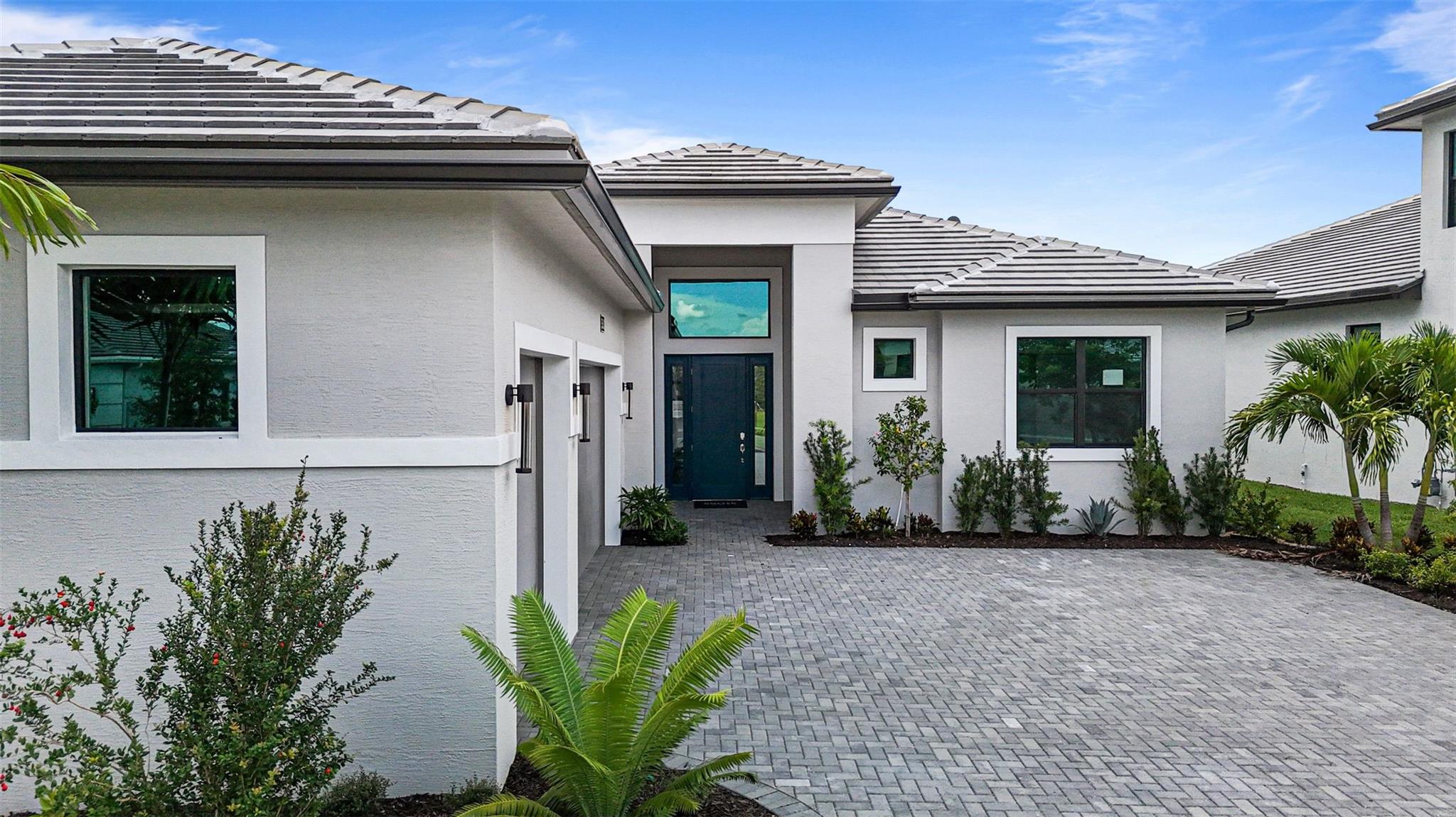 CRESSWIND PALM BEACH - Residential