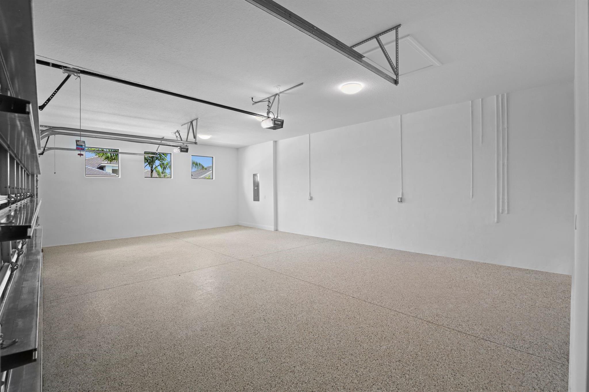 CRESSWIND PALM BEACH - Residential