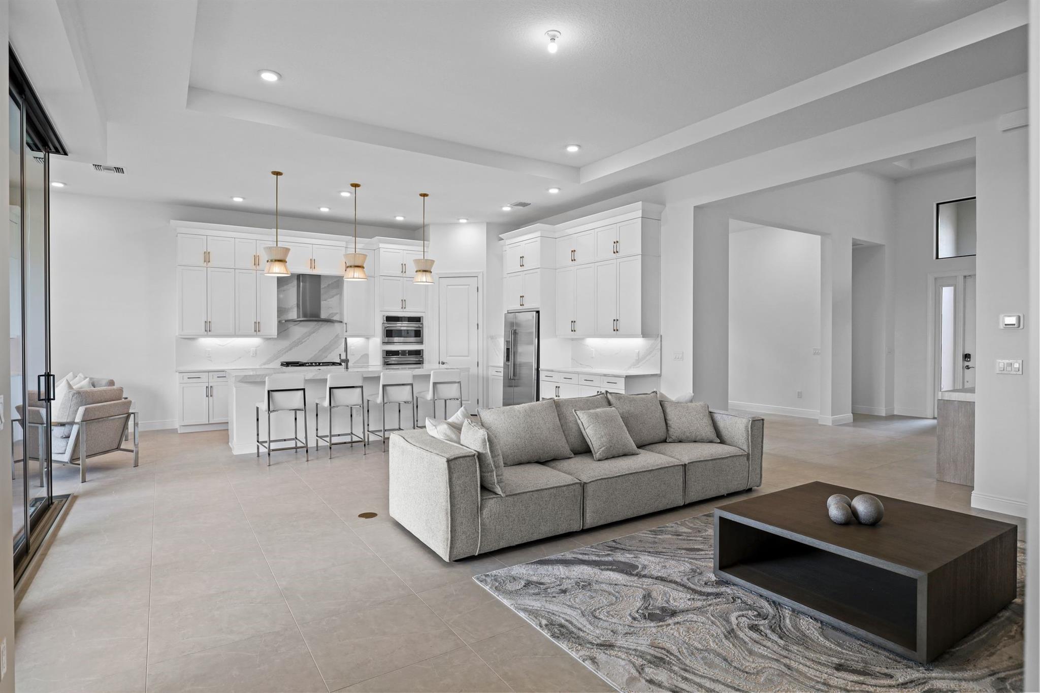 CRESSWIND PALM BEACH - Residential