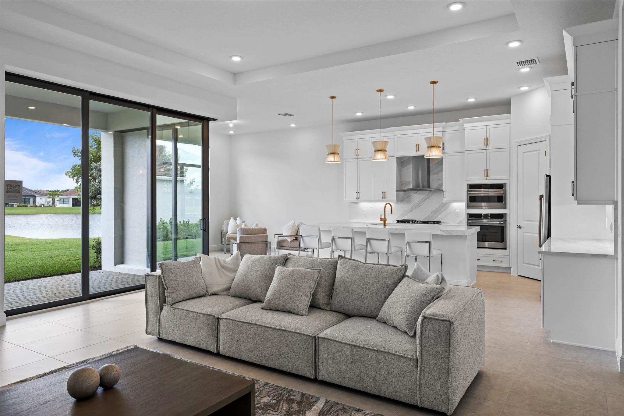 CRESSWIND PALM BEACH - Residential