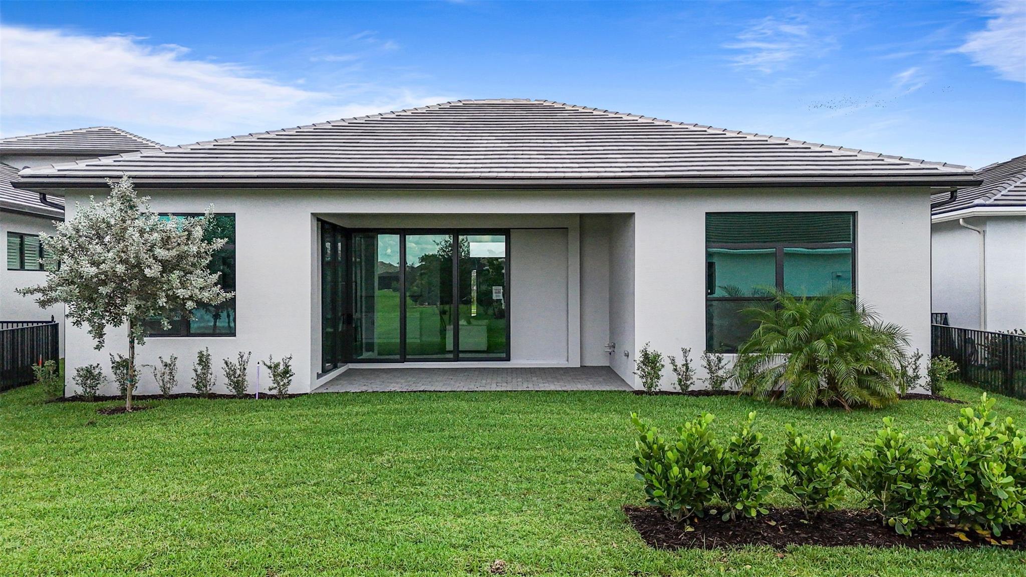 CRESSWIND PALM BEACH - Residential