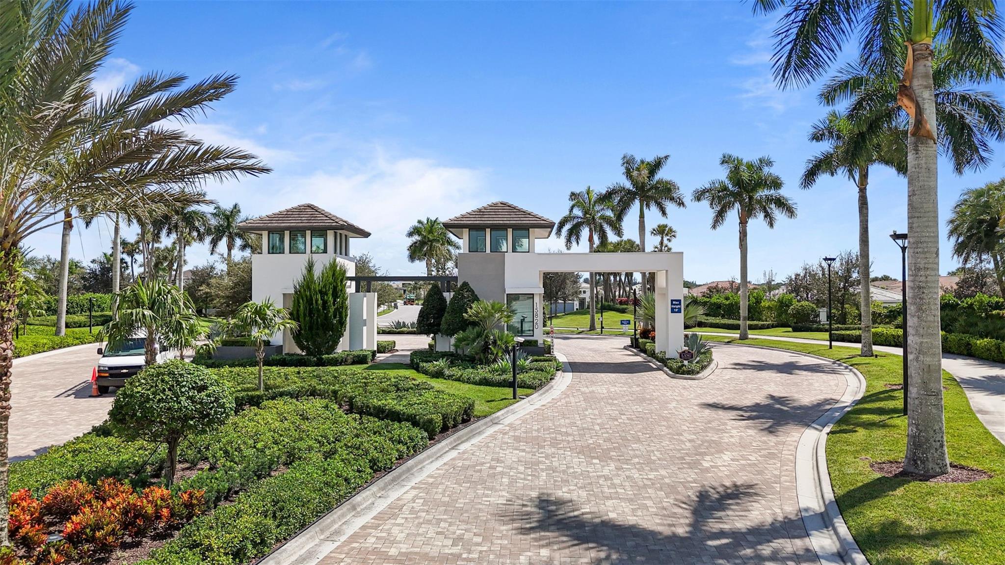 CRESSWIND PALM BEACH - Residential