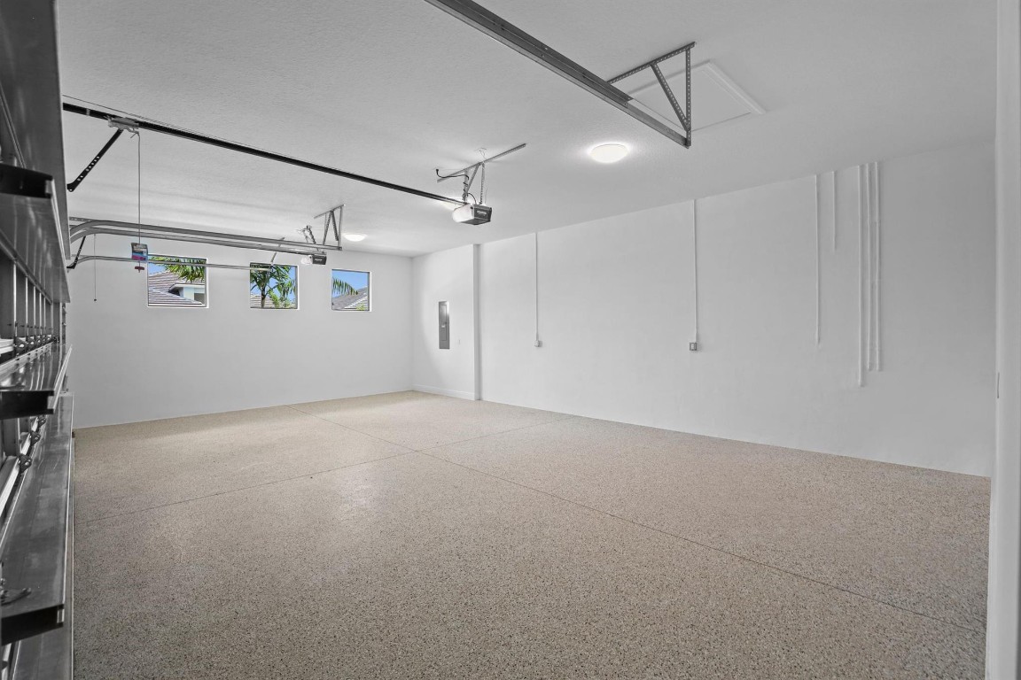 CRESSWIND PALM BEACH - Residential