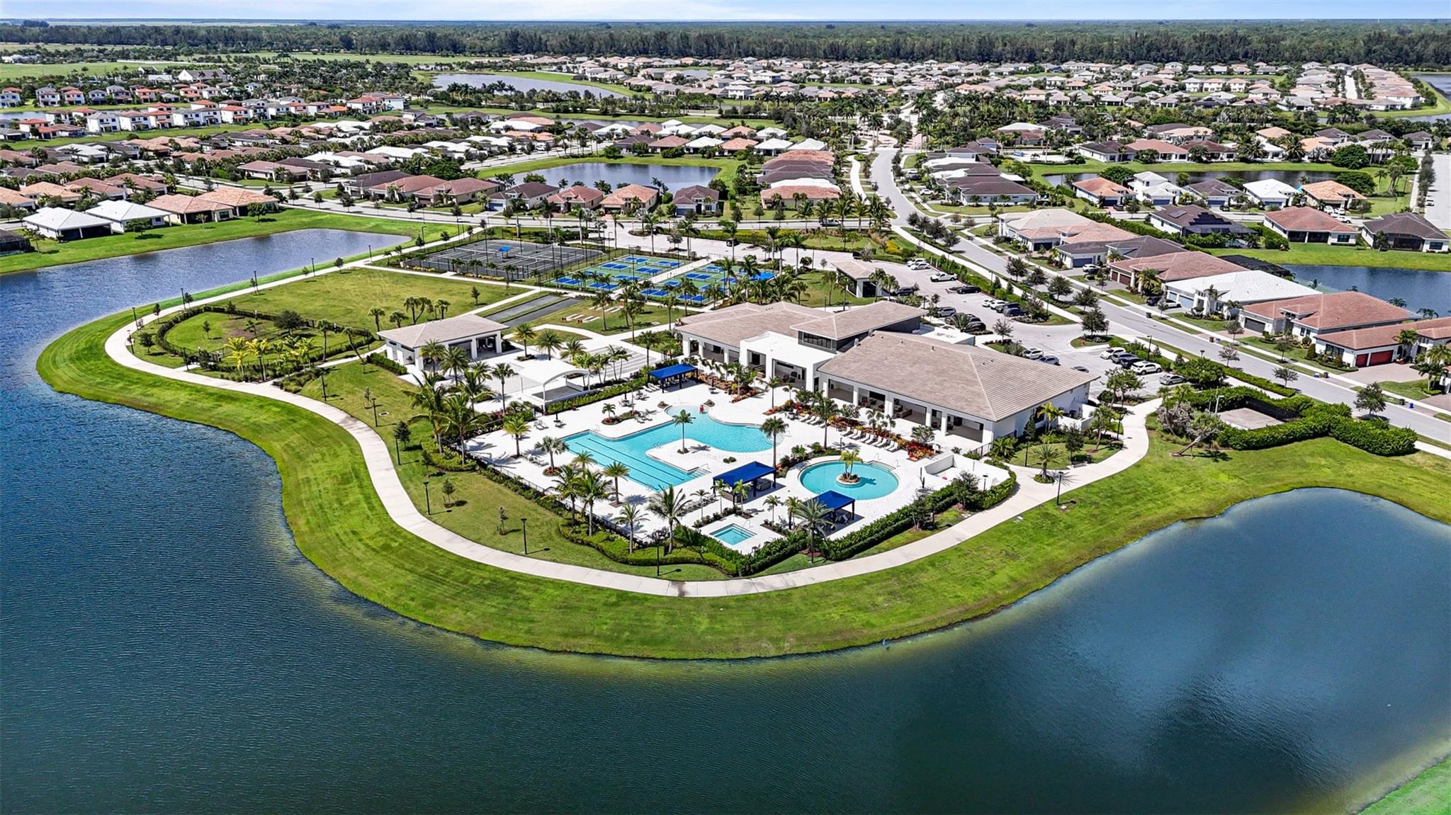 CRESSWIND PALM BEACH - Residential