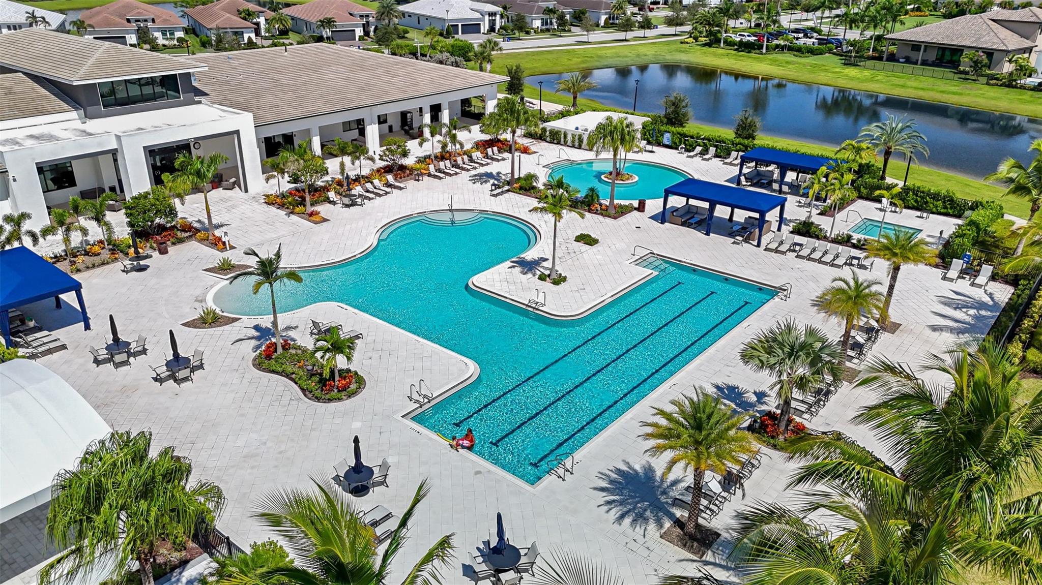 CRESSWIND PALM BEACH - Residential