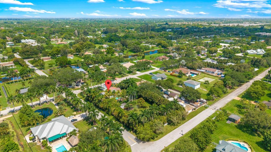 Photo of 5021 SW 201st Terrace, Southwest Ranches, FL 33332 (MLS # F10509429)