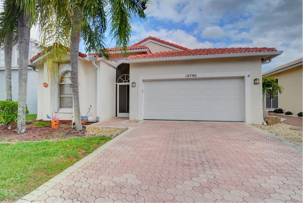 MADISON LAKES - Residential