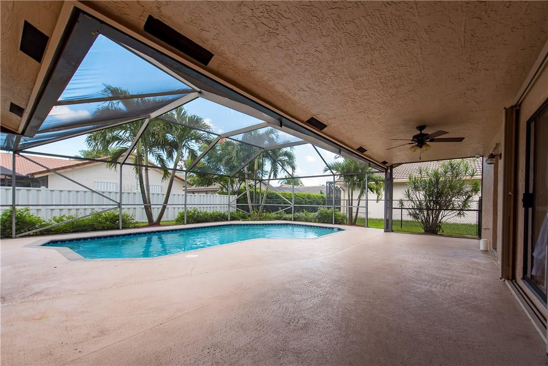 OAKBROOK/HIDDEN HAMMOCKS - Residential