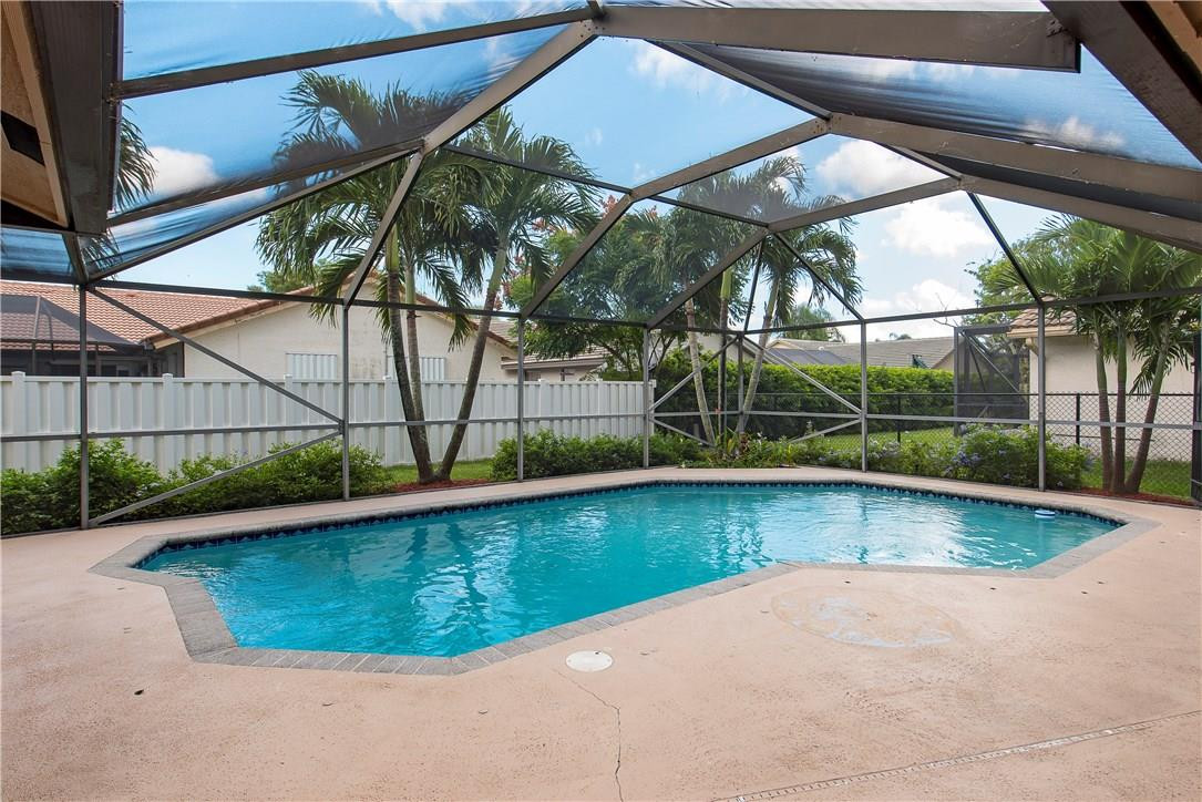 OAKBROOK/HIDDEN HAMMOCKS - Residential