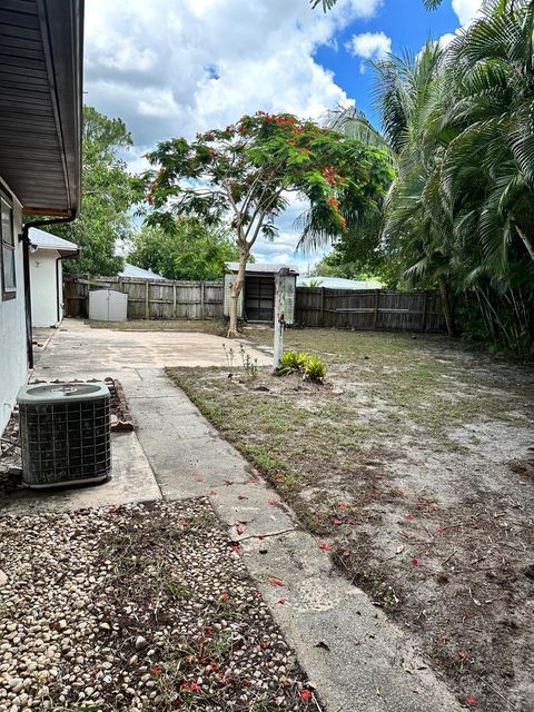 A home in Port St Lucie