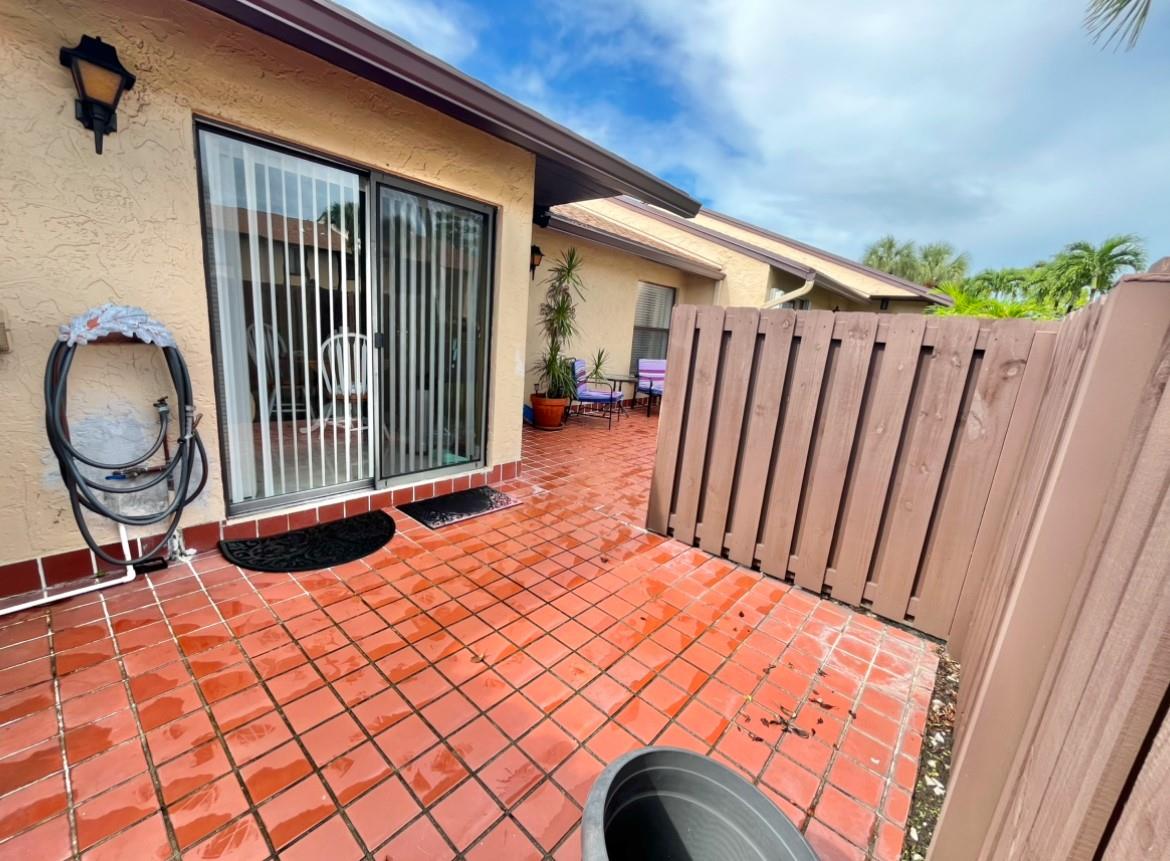 809 Sky Pine Way F