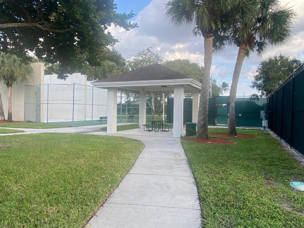 WEITZER SUB 1 - Residential