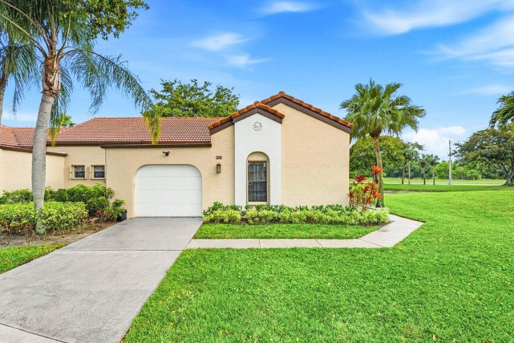 Photo of 8262 Mooring Circle, Boynton Beach, FL 33472 (MLS # R11157440)
