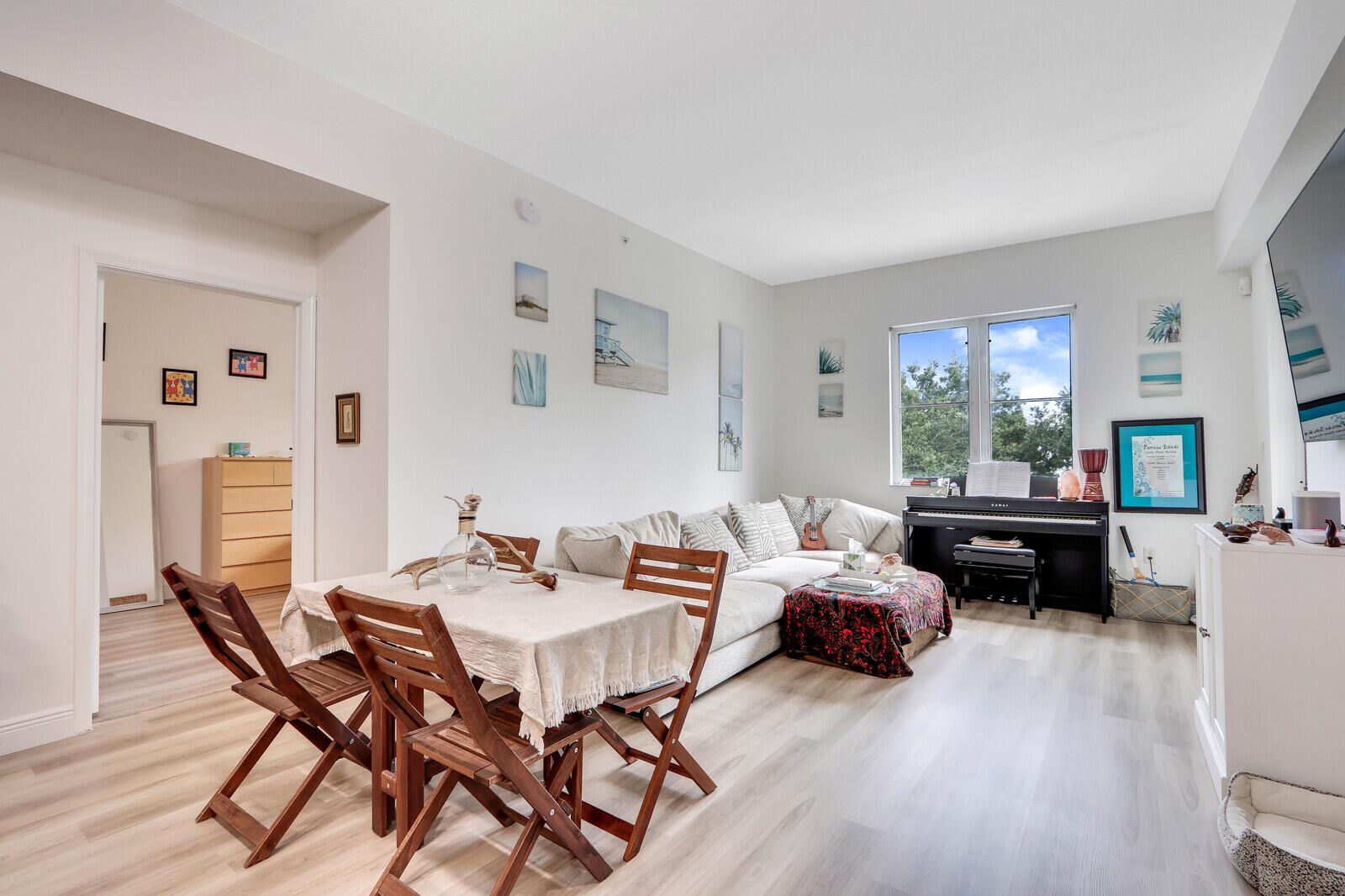1155 Main Street 216