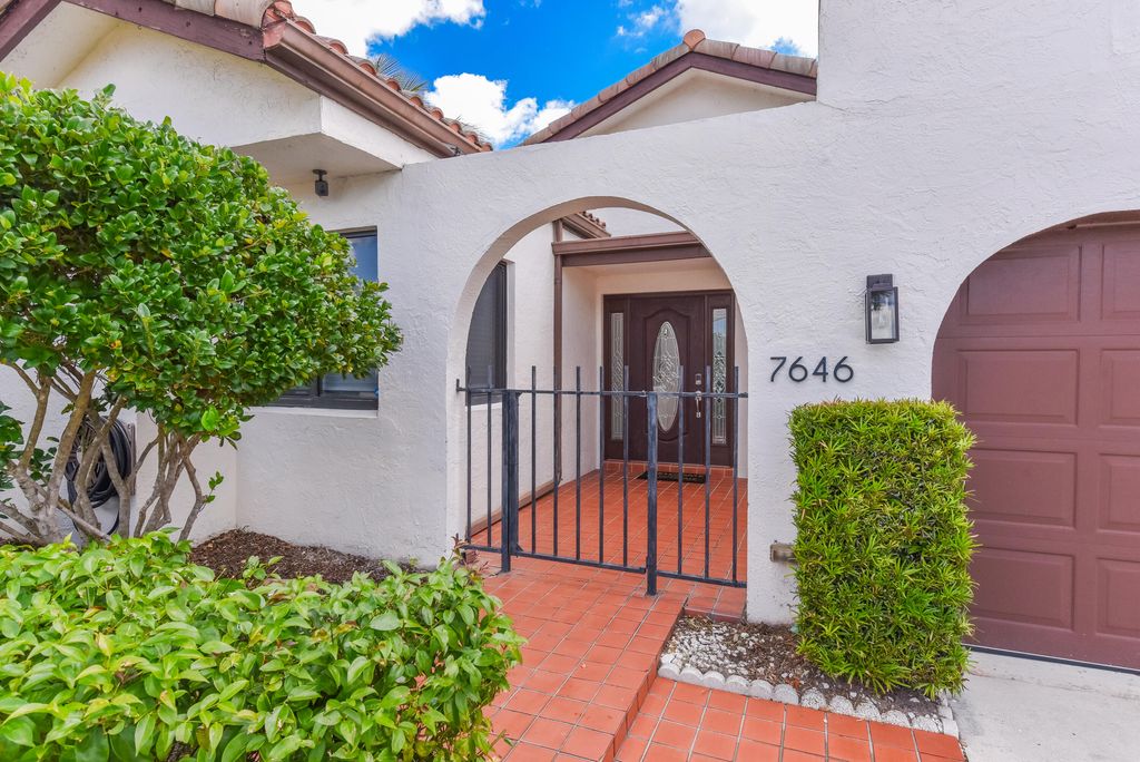 Photo of 7646 Solimar Circle, Boca Raton, FL 33433 (MLS # R11162339)