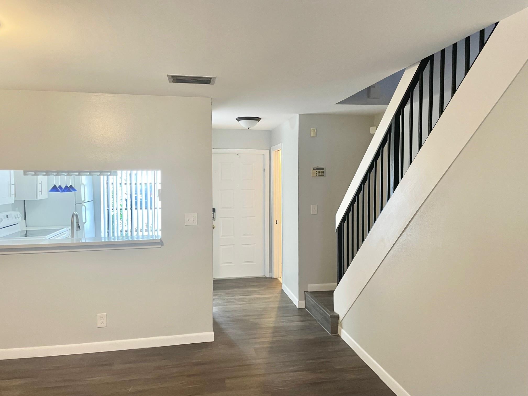 The Pines Of Oakland Fore - Residential Lease